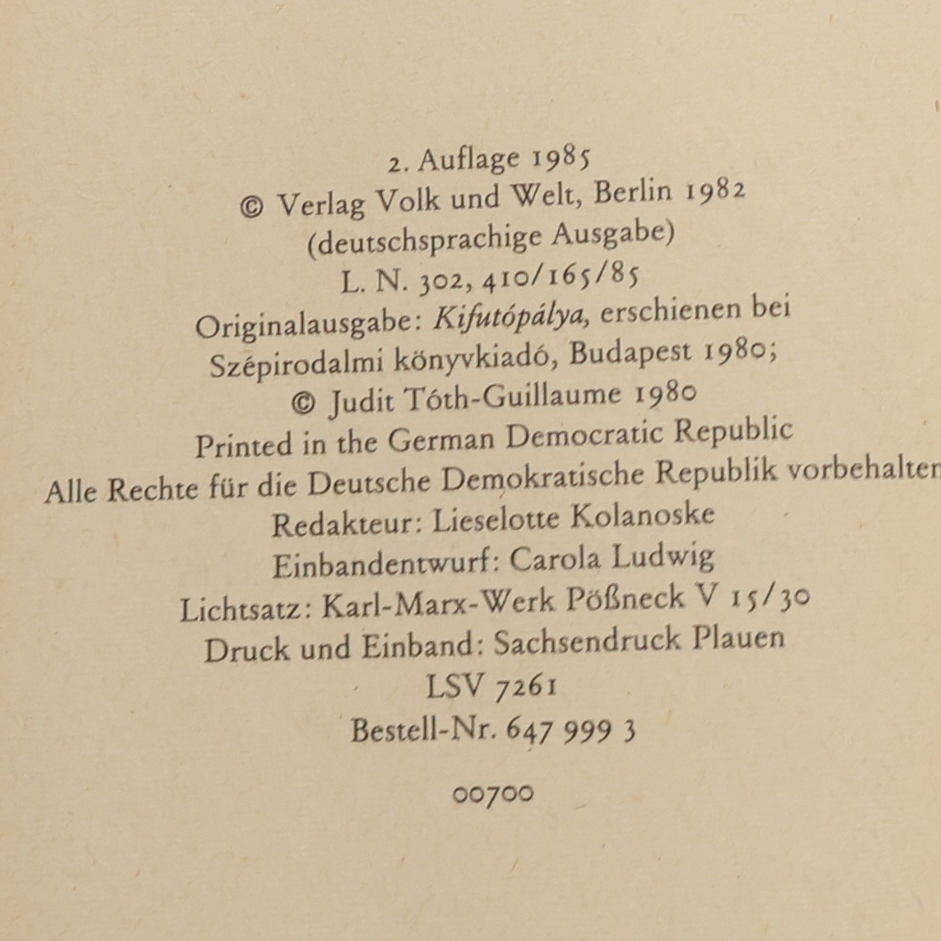 Judit D. Tóth Das Rollfeld