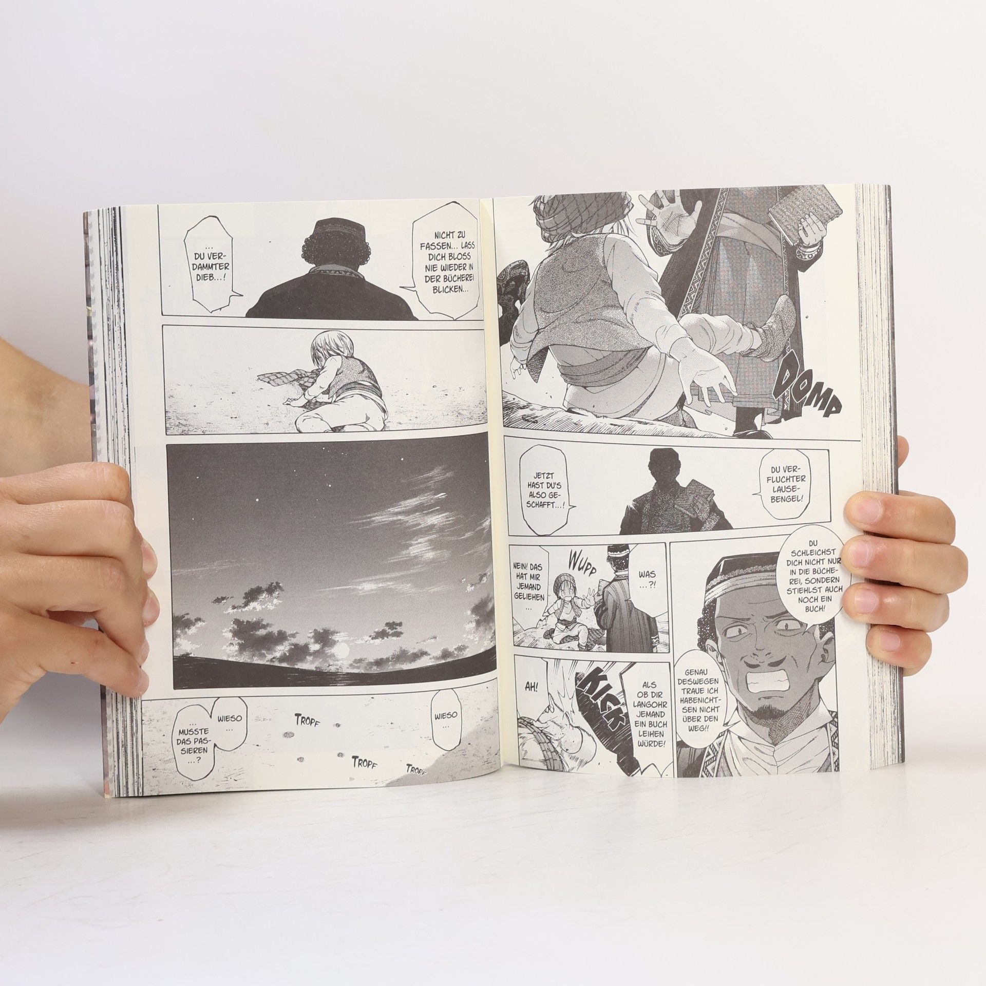 Mitsu Izumi Magus of the Library 1