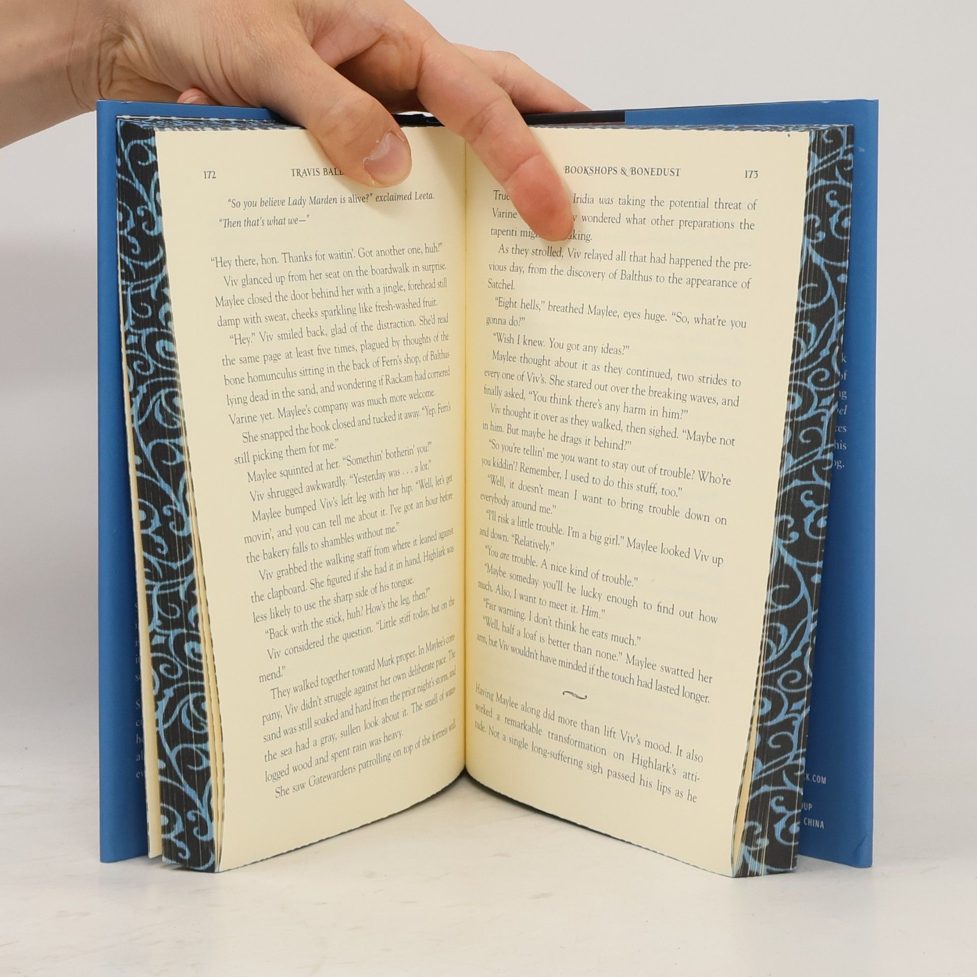 Travis Baldree Bookshops & Bonedust