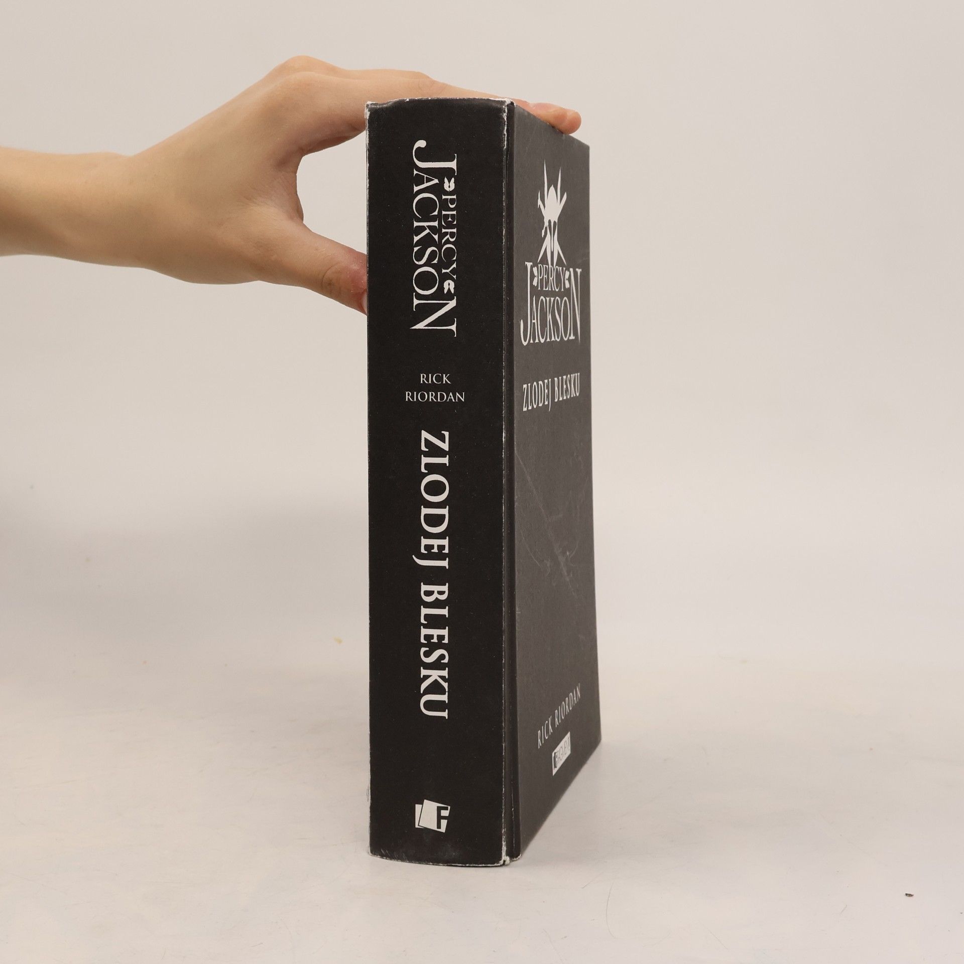 Rick Riordan Percy Jackson: Zlodej blesku