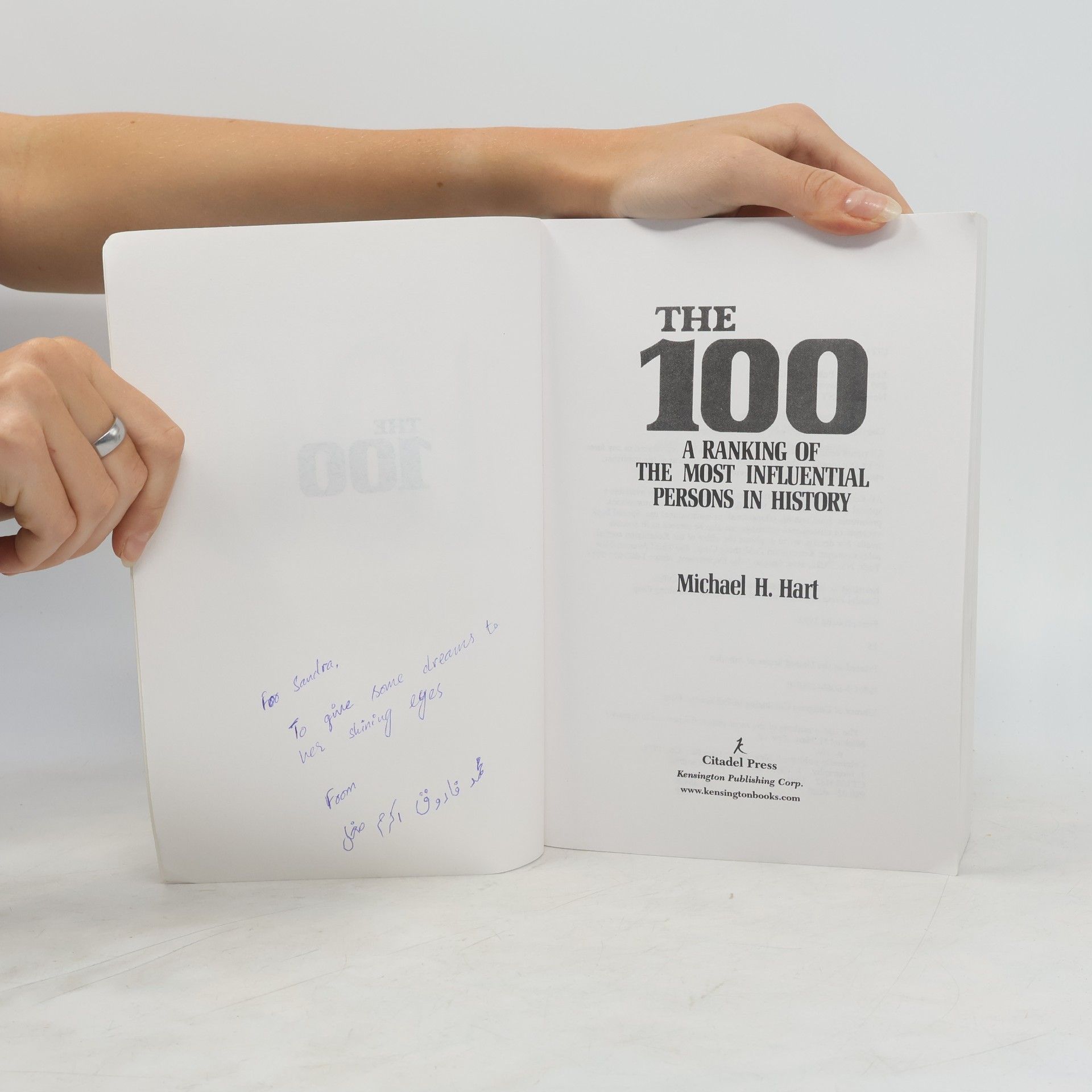 Michael H. Hart The 100 : a ranking of the most influential persons in history