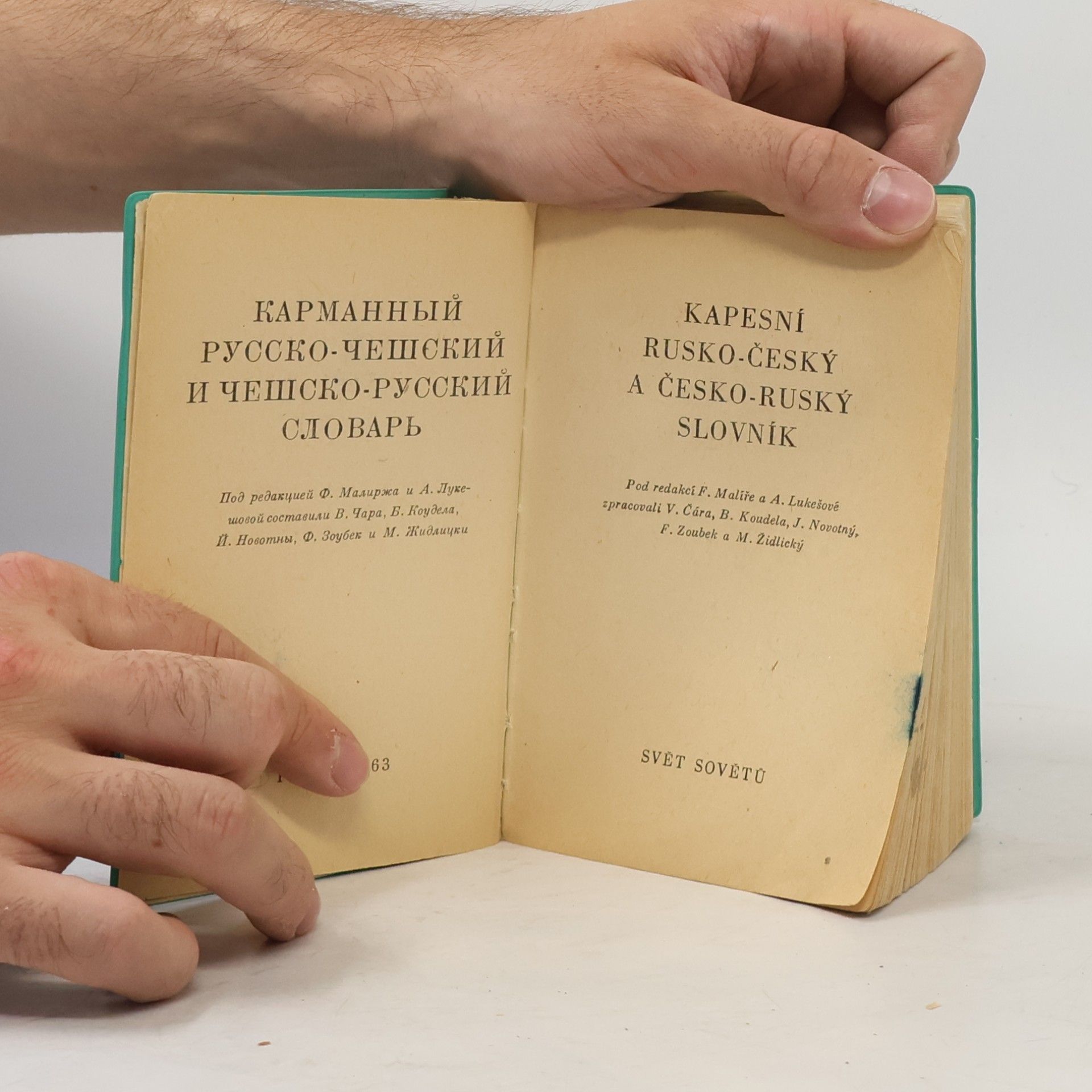 Auteurscollectief Kapesní rusko-český a česko-ruský slovník