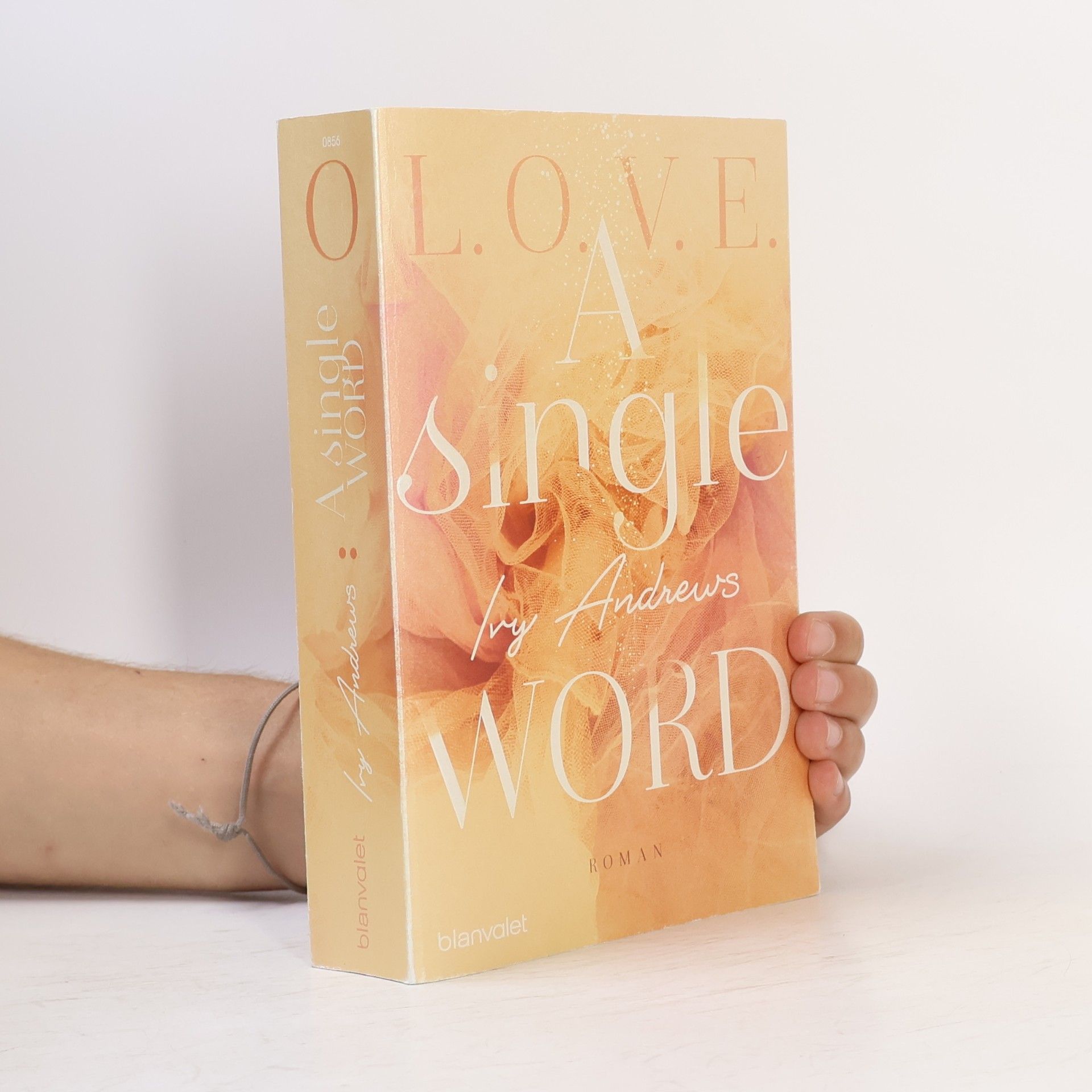 Ivy Andrews L.O.V.E. 2: A single word