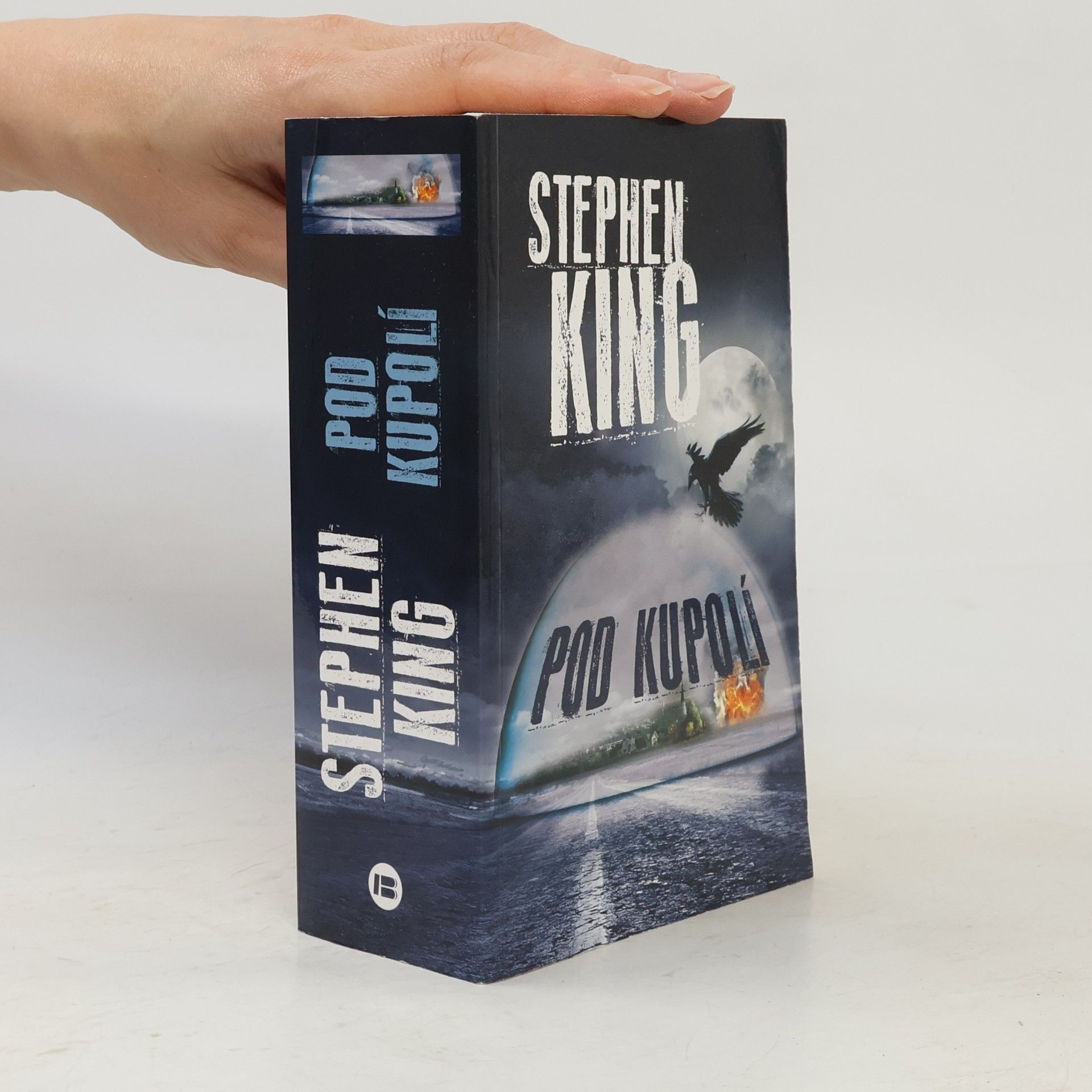 Stephen King Pod kupolí