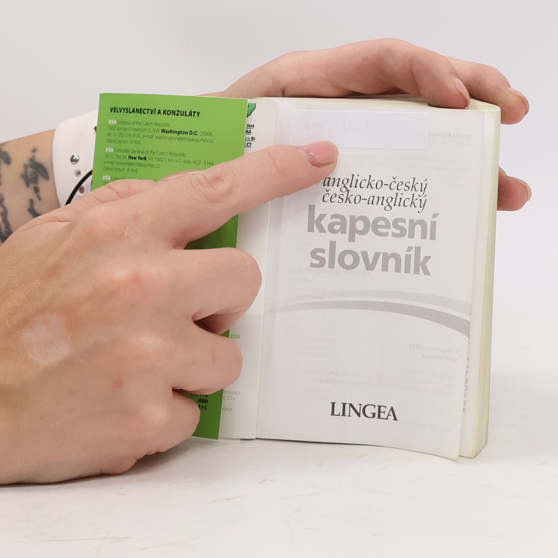 Autores varios Anglicko-český, česko-anglický kapesní slovník