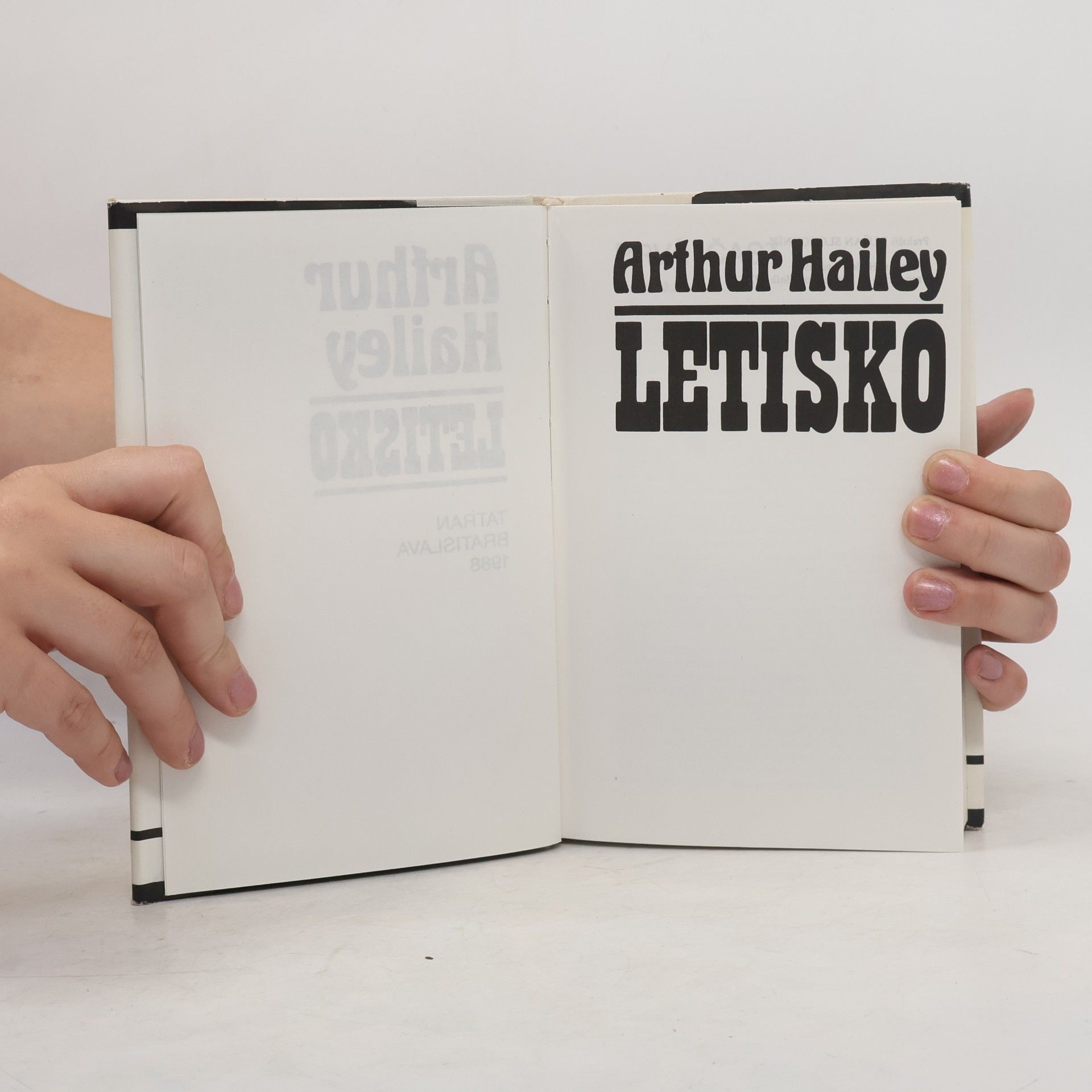 Arthur Hailey Letisko