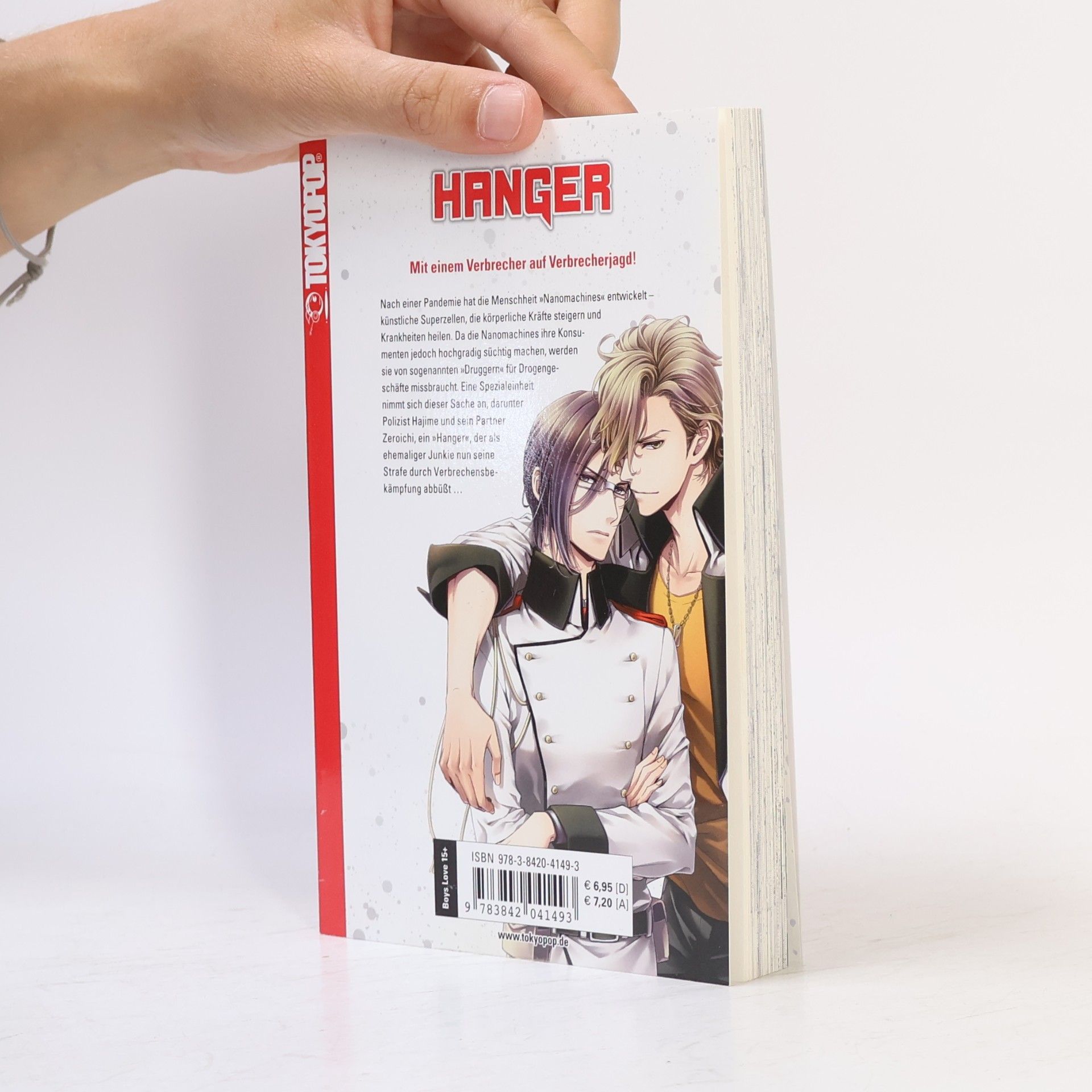 Hirotaka Kisaragi Hanger 1