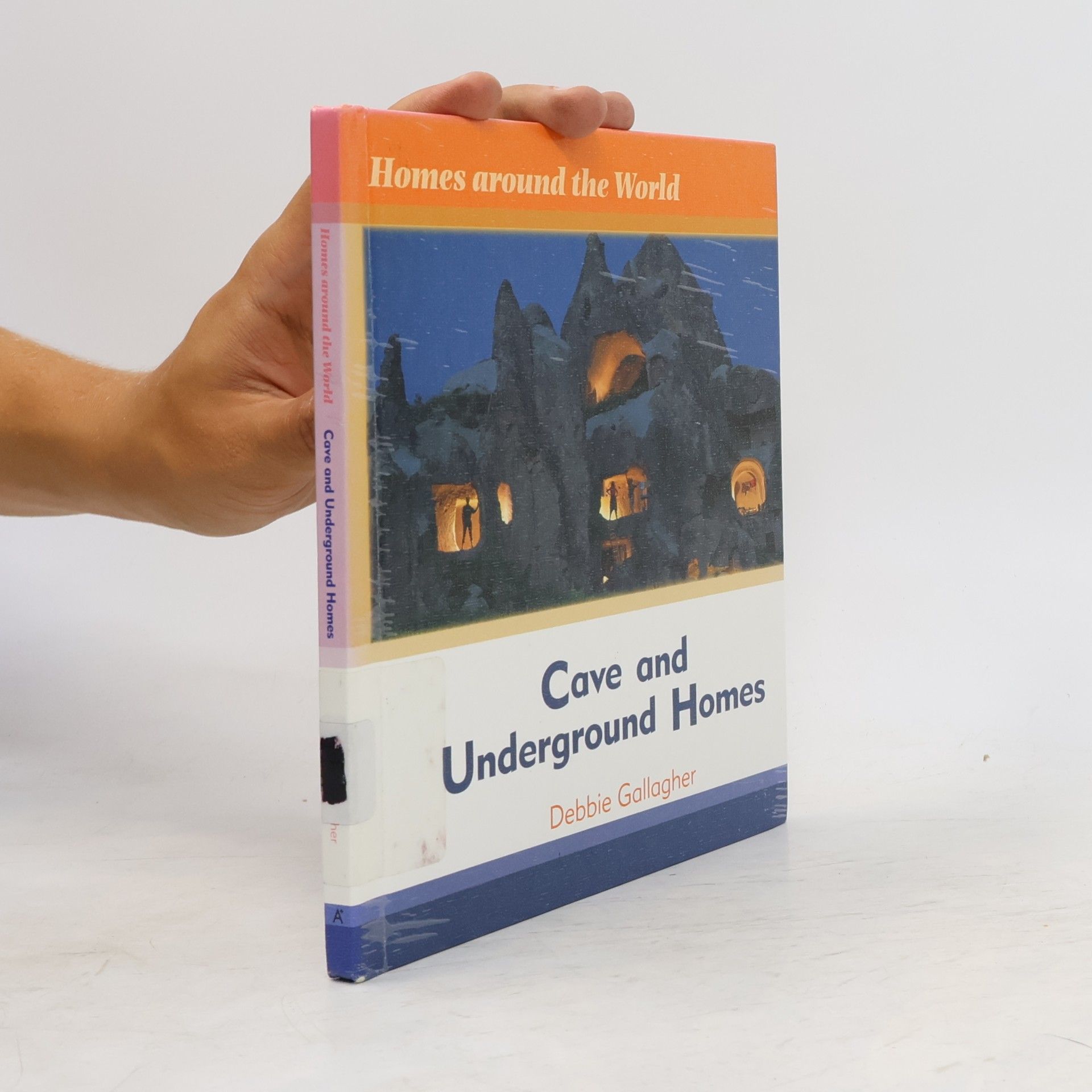 Debbie Gallagher Homes Around the World: Cave and Underground Homes