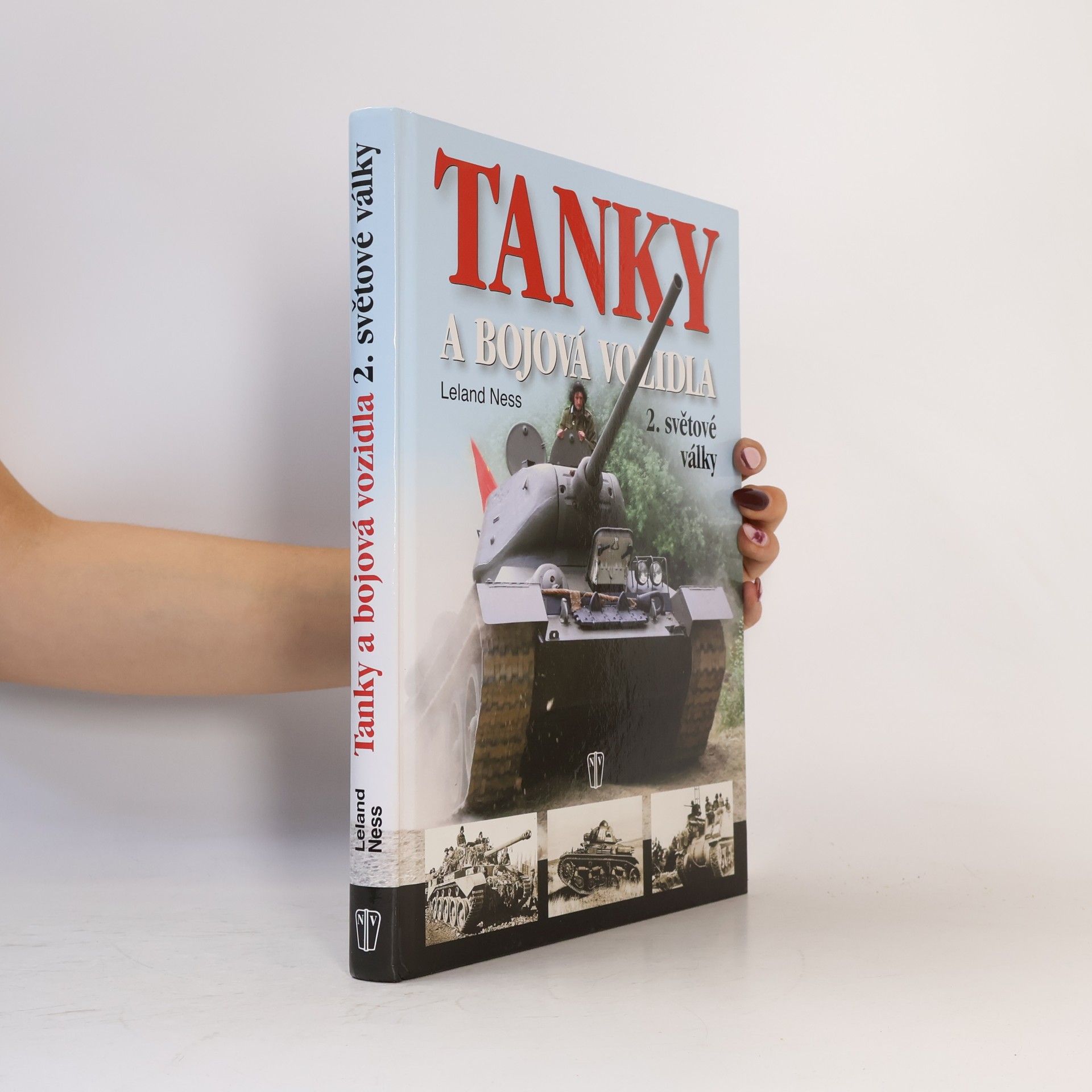 Leland S. Ness Tanky a bojová vozidla 2. světové války