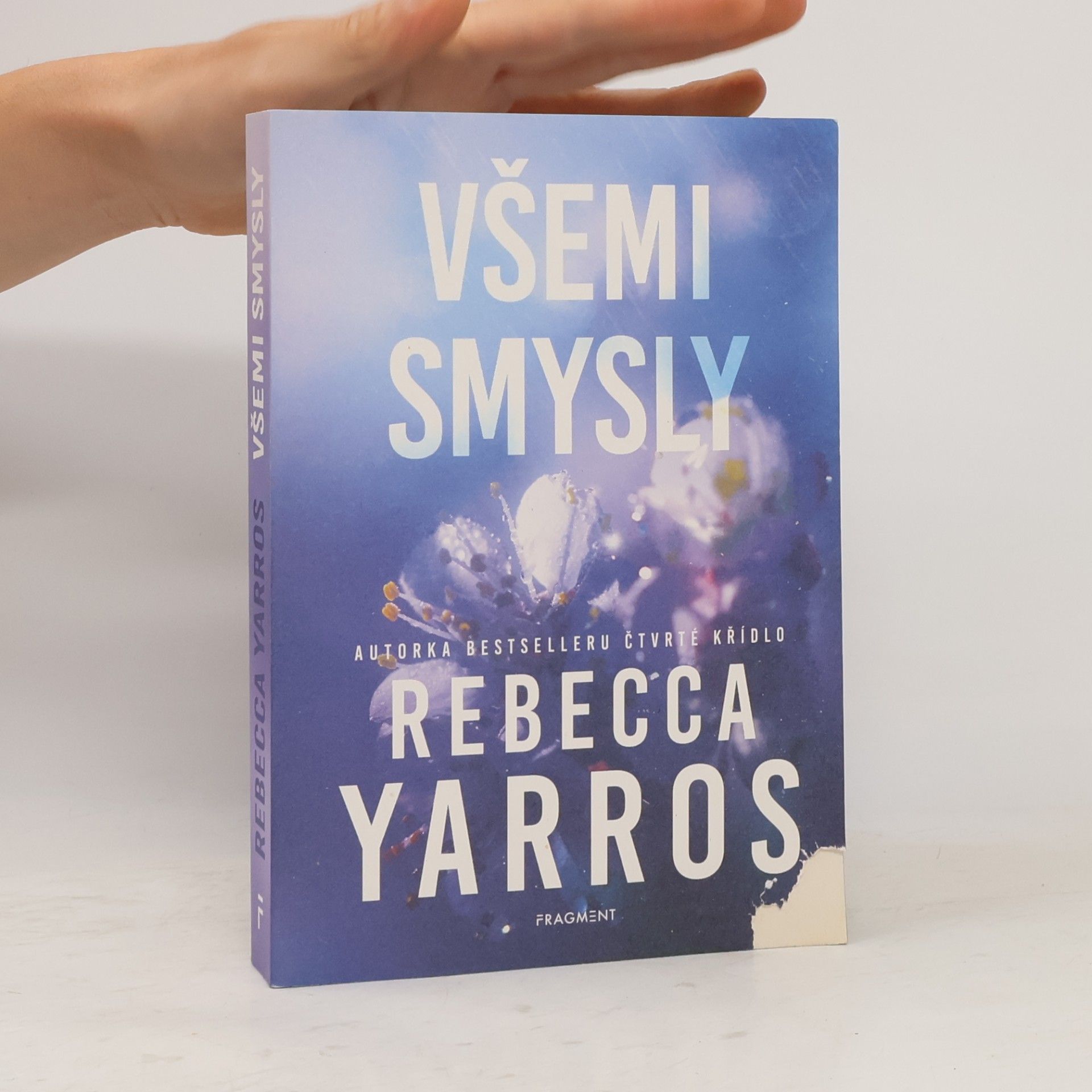 Rebecca Yarros Všemi smysly