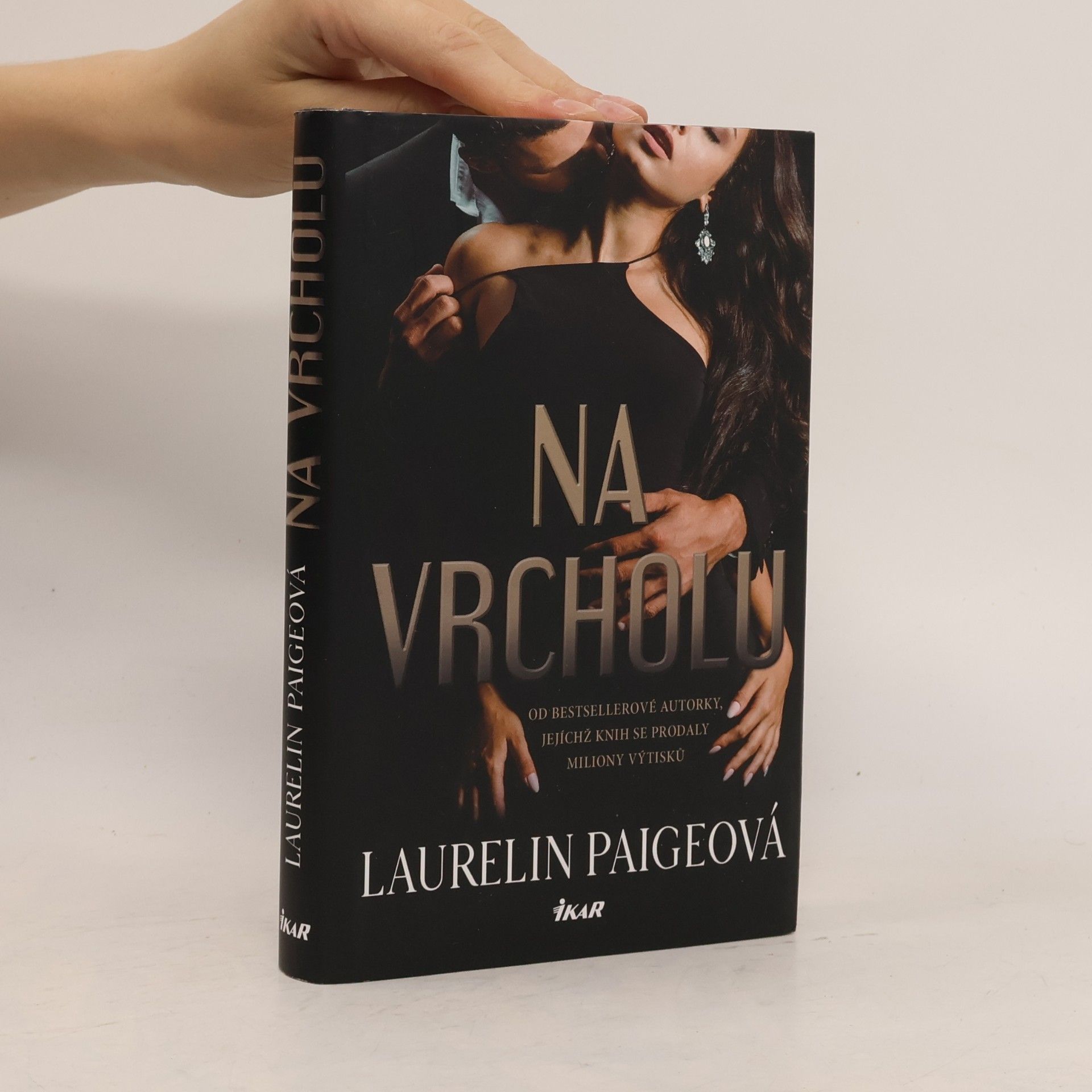 Laurelin Paige Na vrcholu