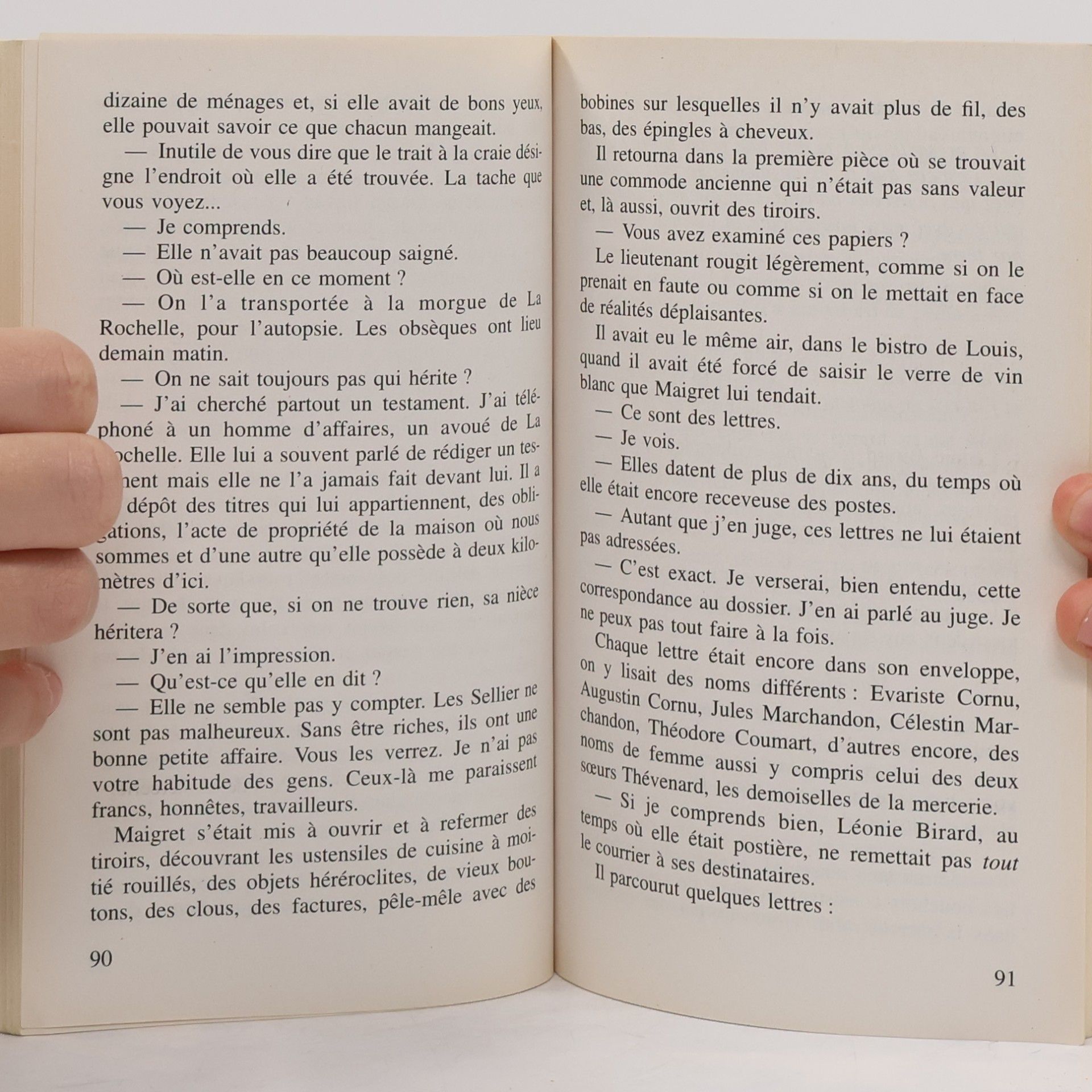 Georges Simenon Maigret á l'école