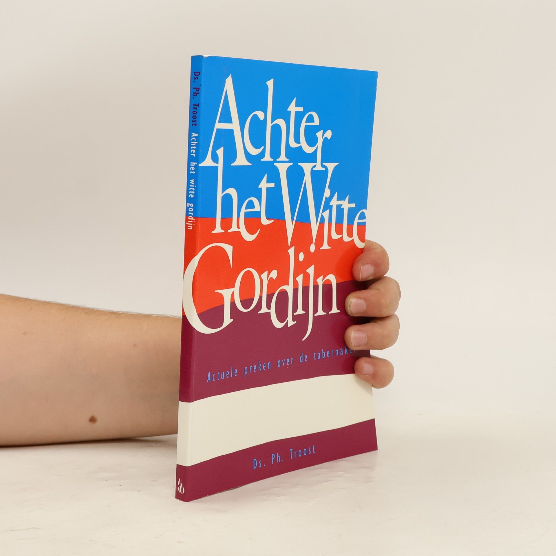 Achter het witte gordijn