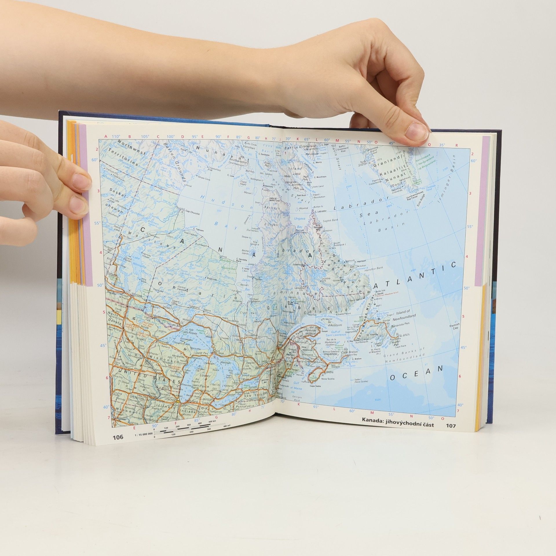 Autorenkollektiv Kapesní atlas světa. S lexikonem států