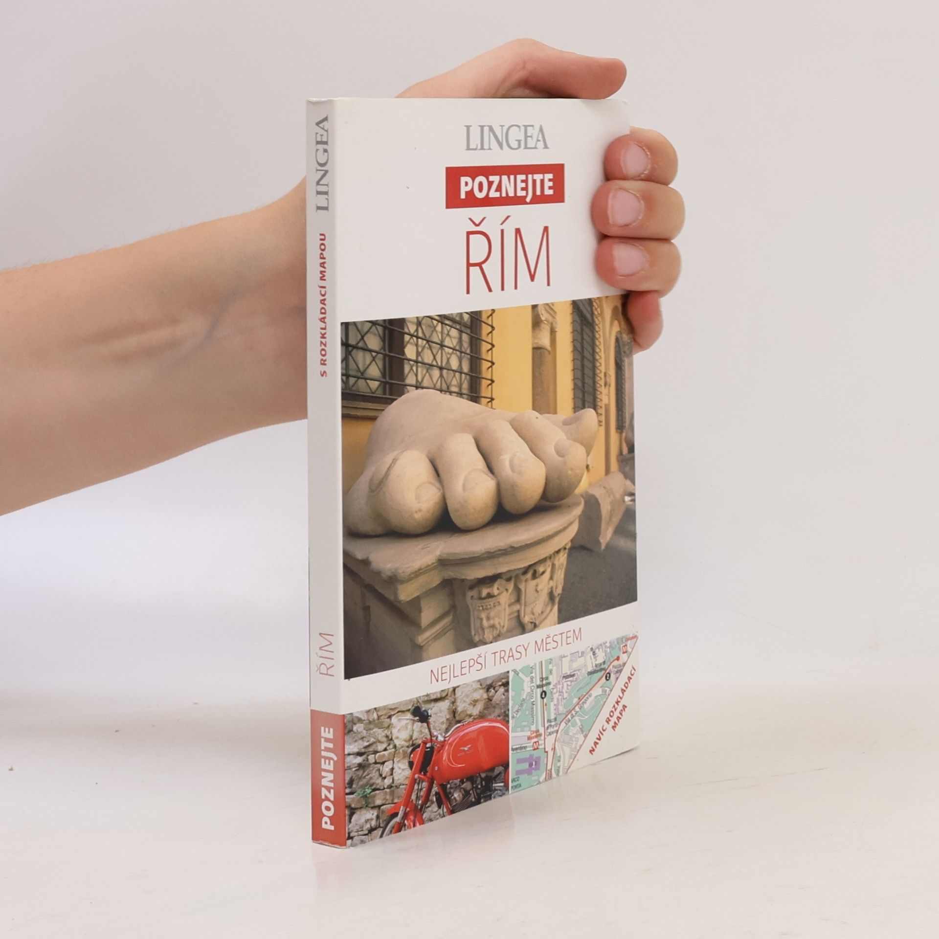 Autorenkollektiv Řím (průvodce s přiloženou mapou)