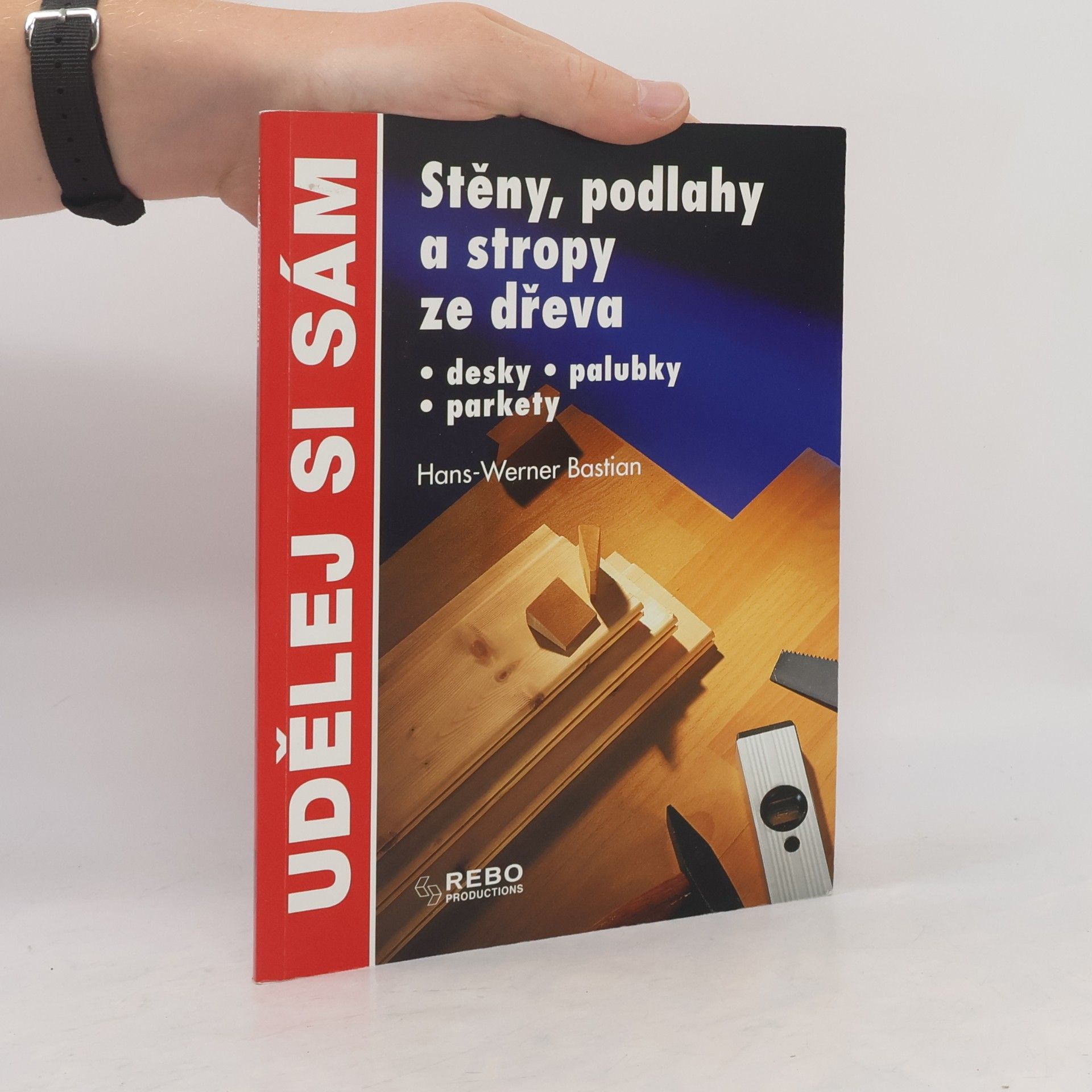 Hans-Werner Bastian Stěny, podlahy a stropy ze dřeva