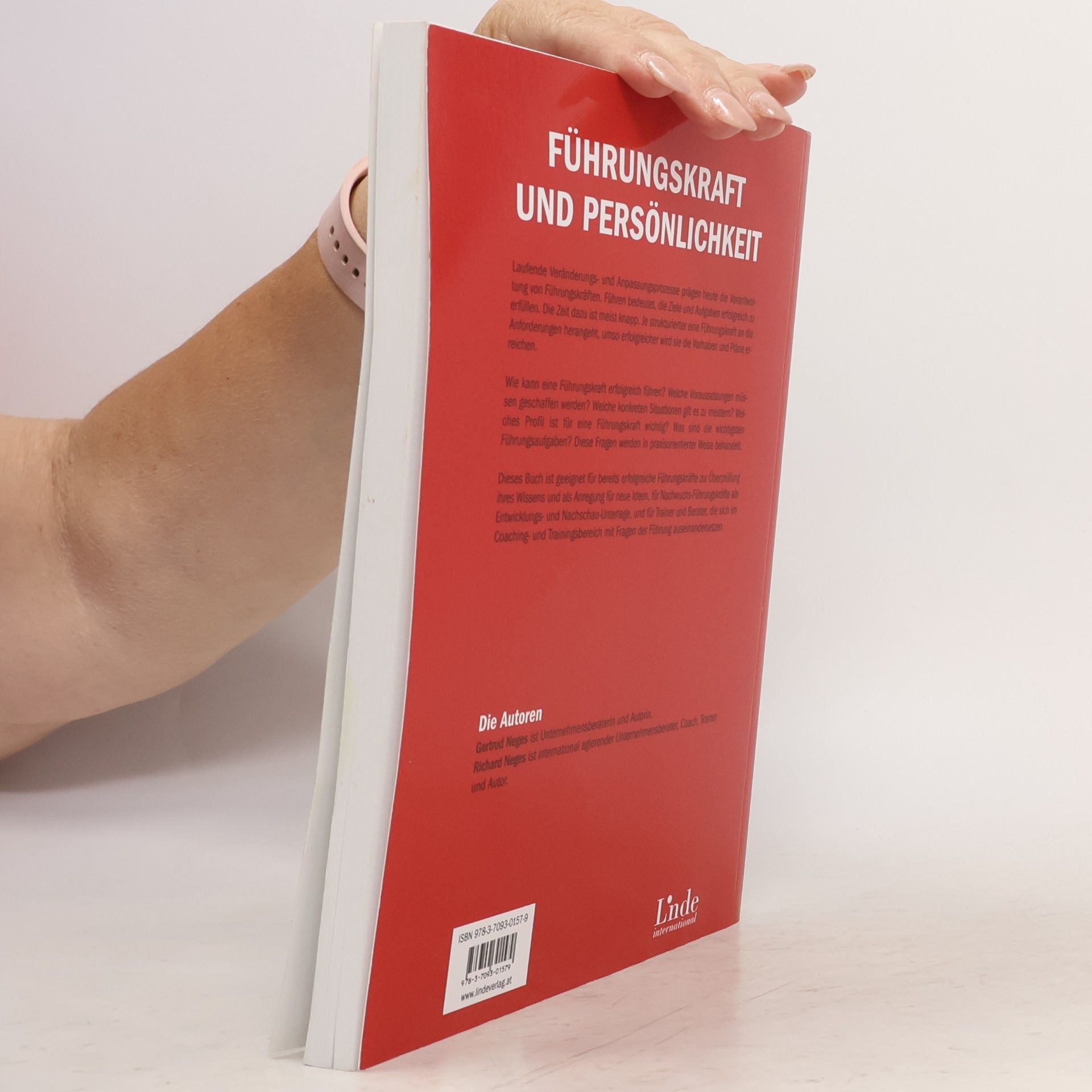Gertrud Neges Neges' Management Trainer: Führungskraft und Persönlichkeit