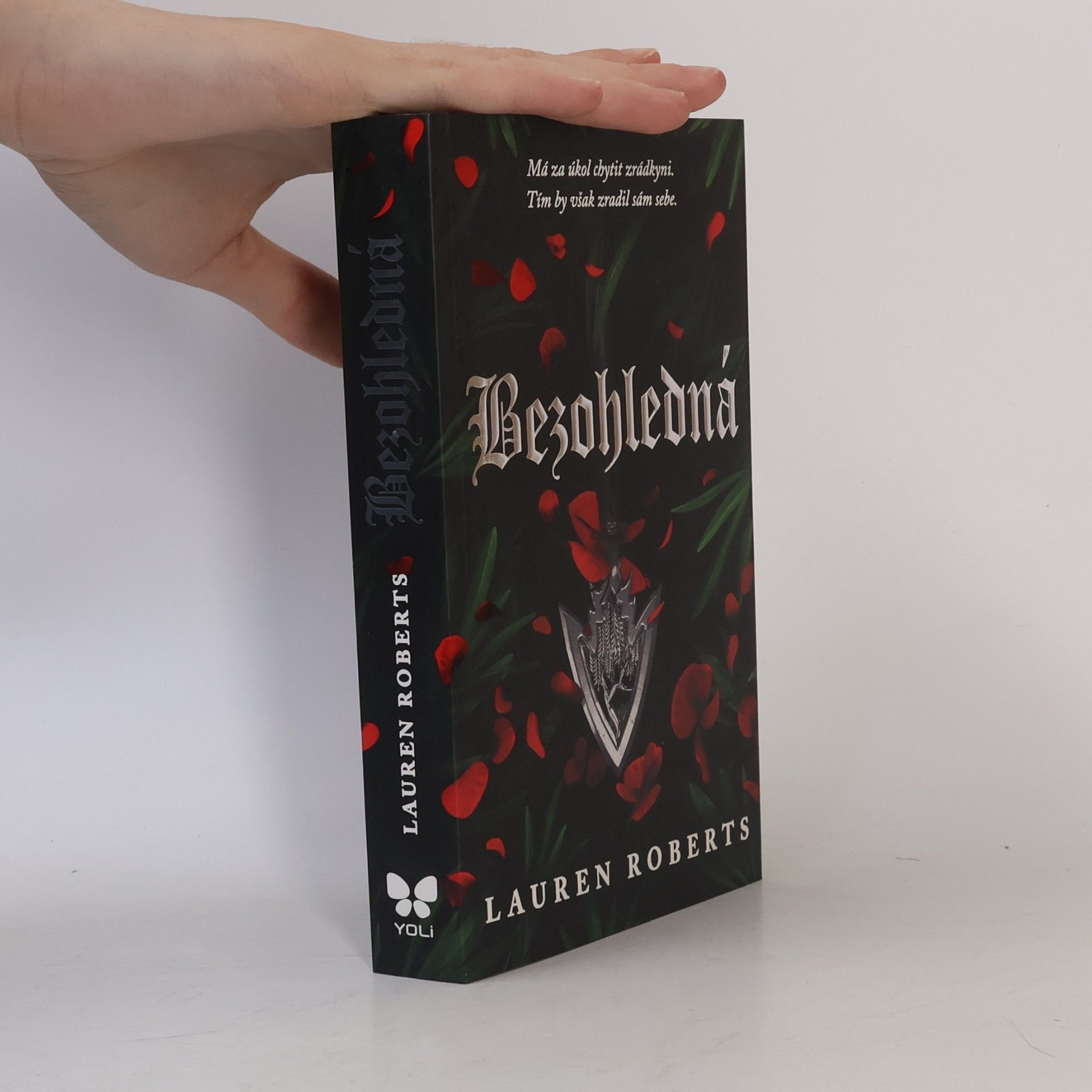 Lauren Roberts Bezohledná