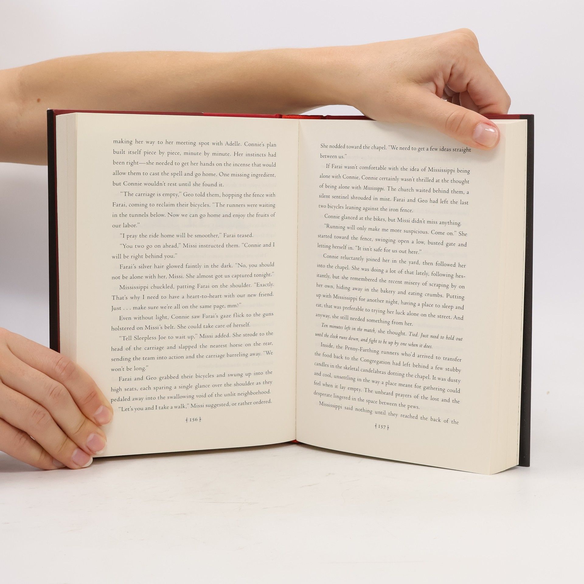 Madeleine Roux The Book of Living Secrets