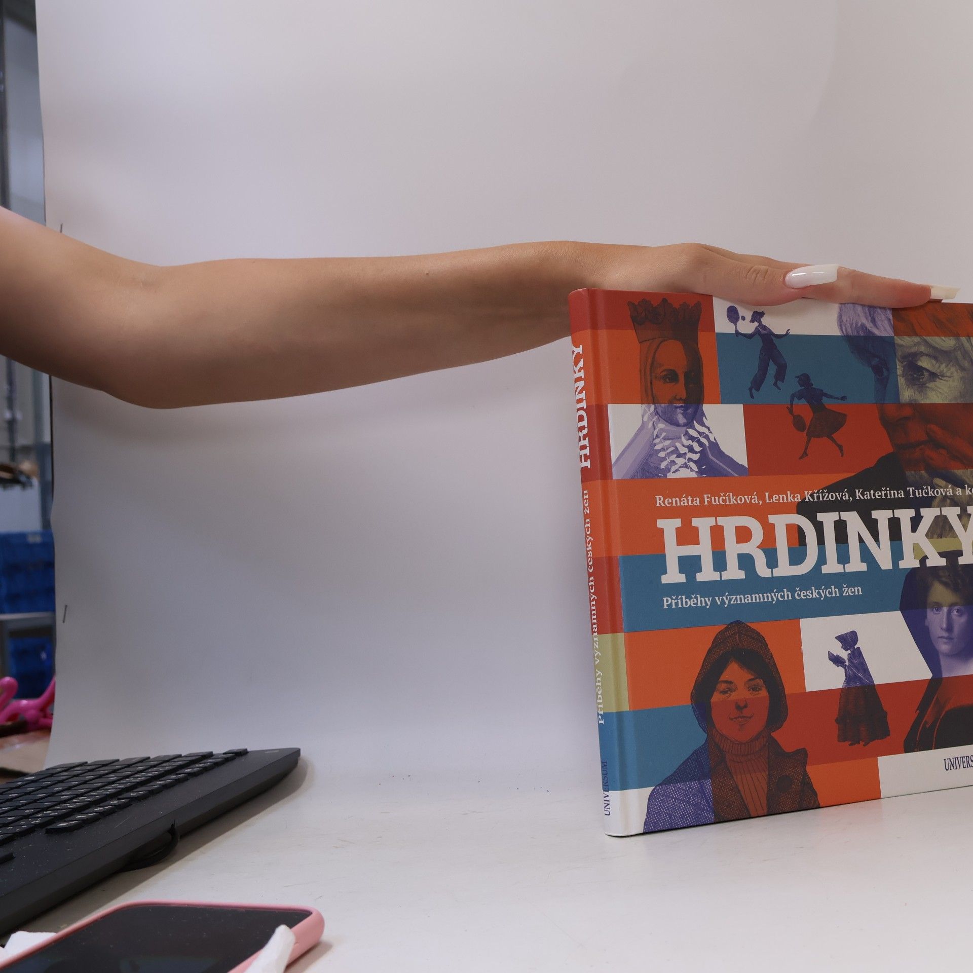 Kateřina Tučková Hrdinky