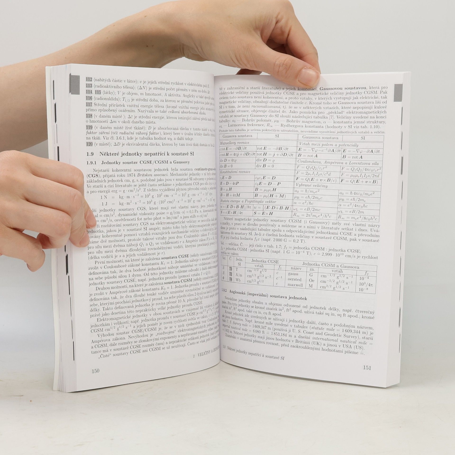 Jiří Mikulčák Matematické, fyzikální a chemické tabulky a vzorce pro střední školy