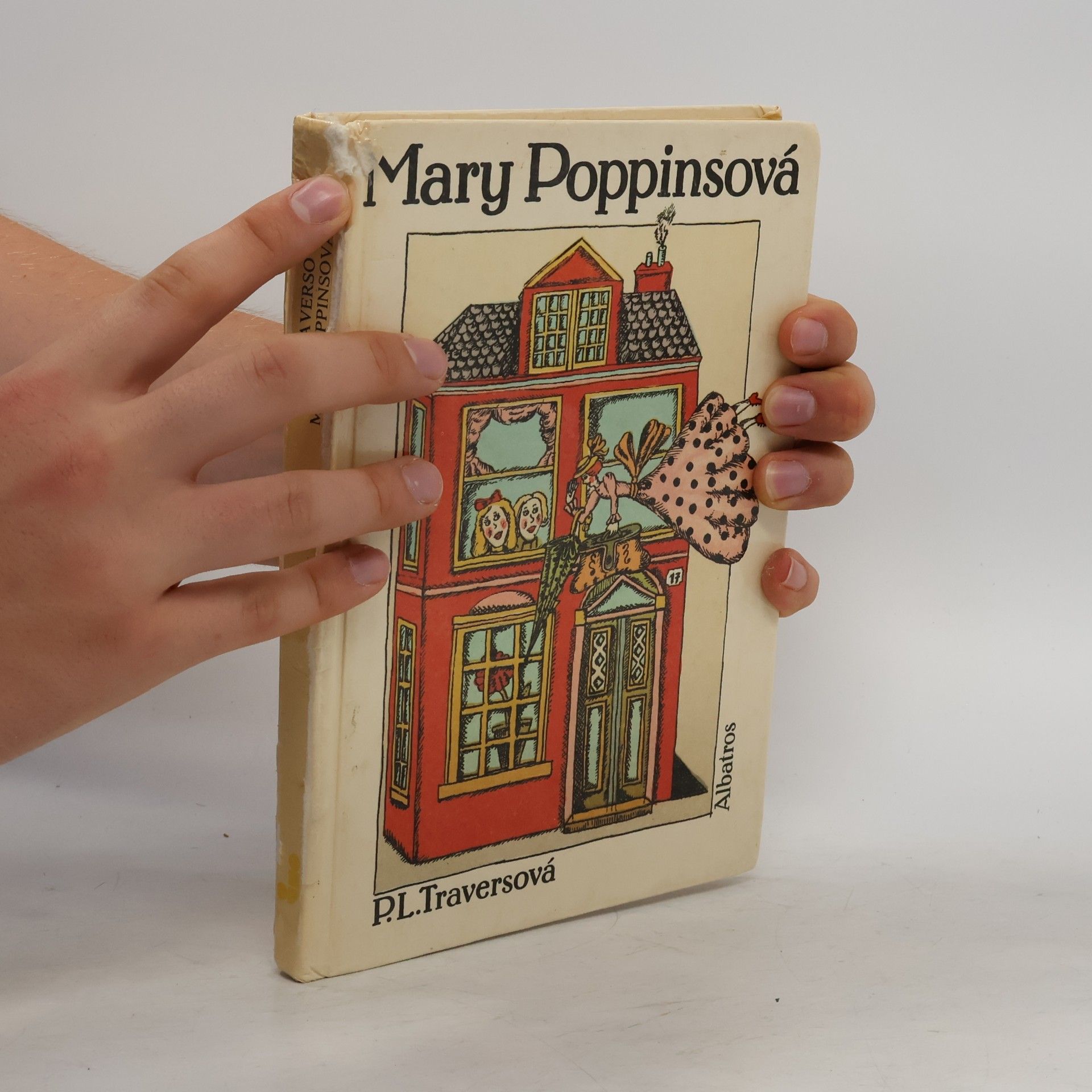 P. L. Travers Mary Poppinsová