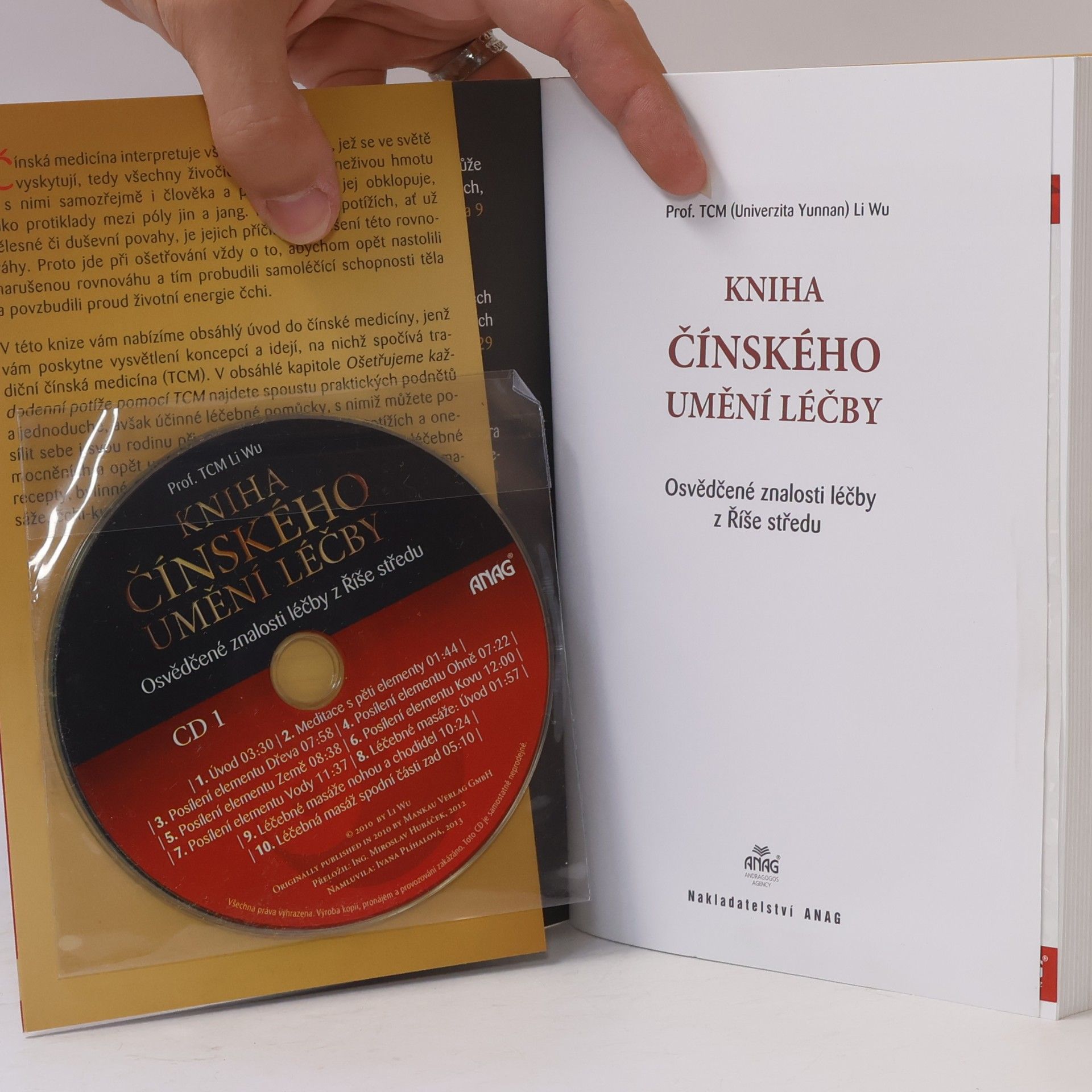 Li Wu Kniha čínského umění léčby: Osvědčené znalosti léčby Říše středu