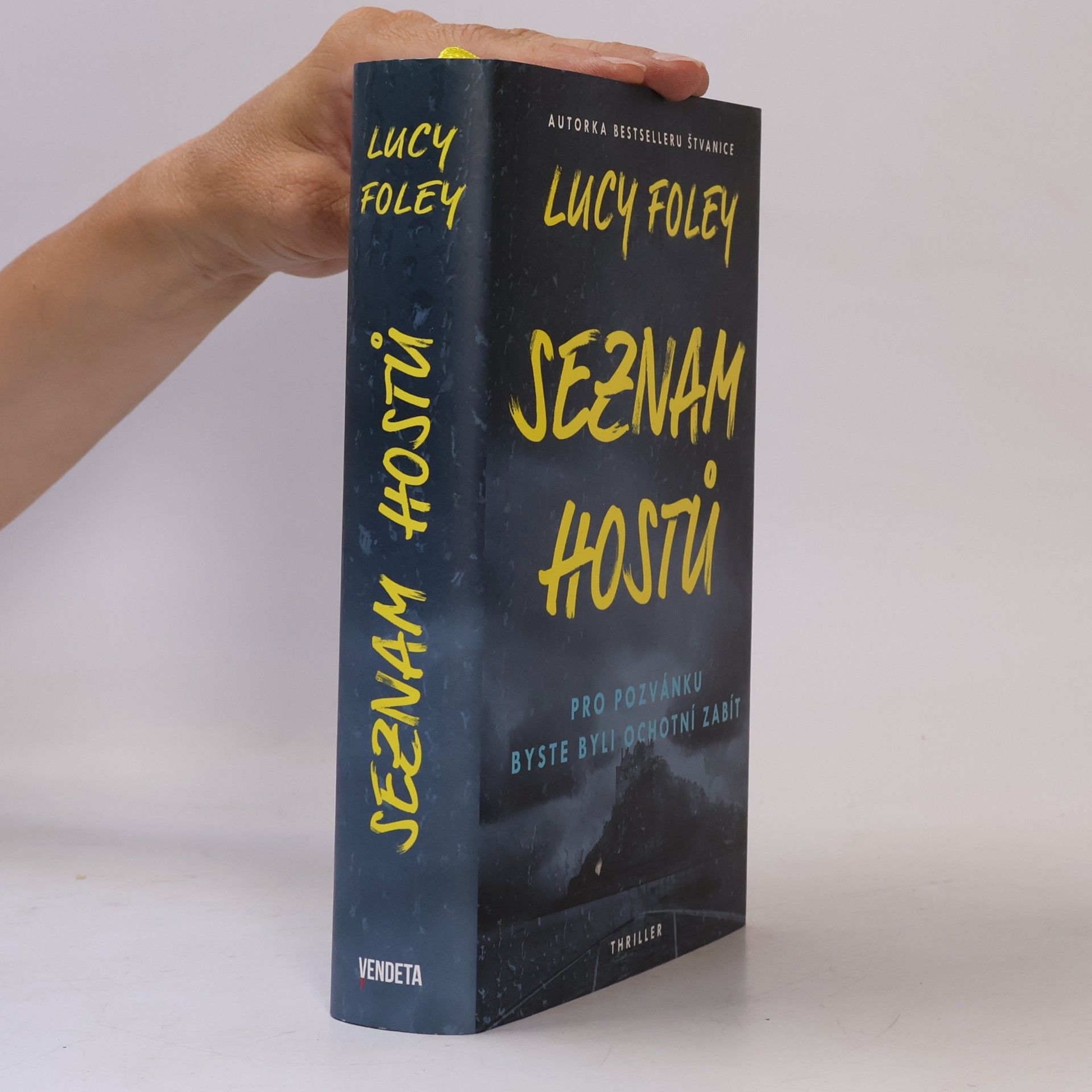 Lucy Foley Seznam hostů