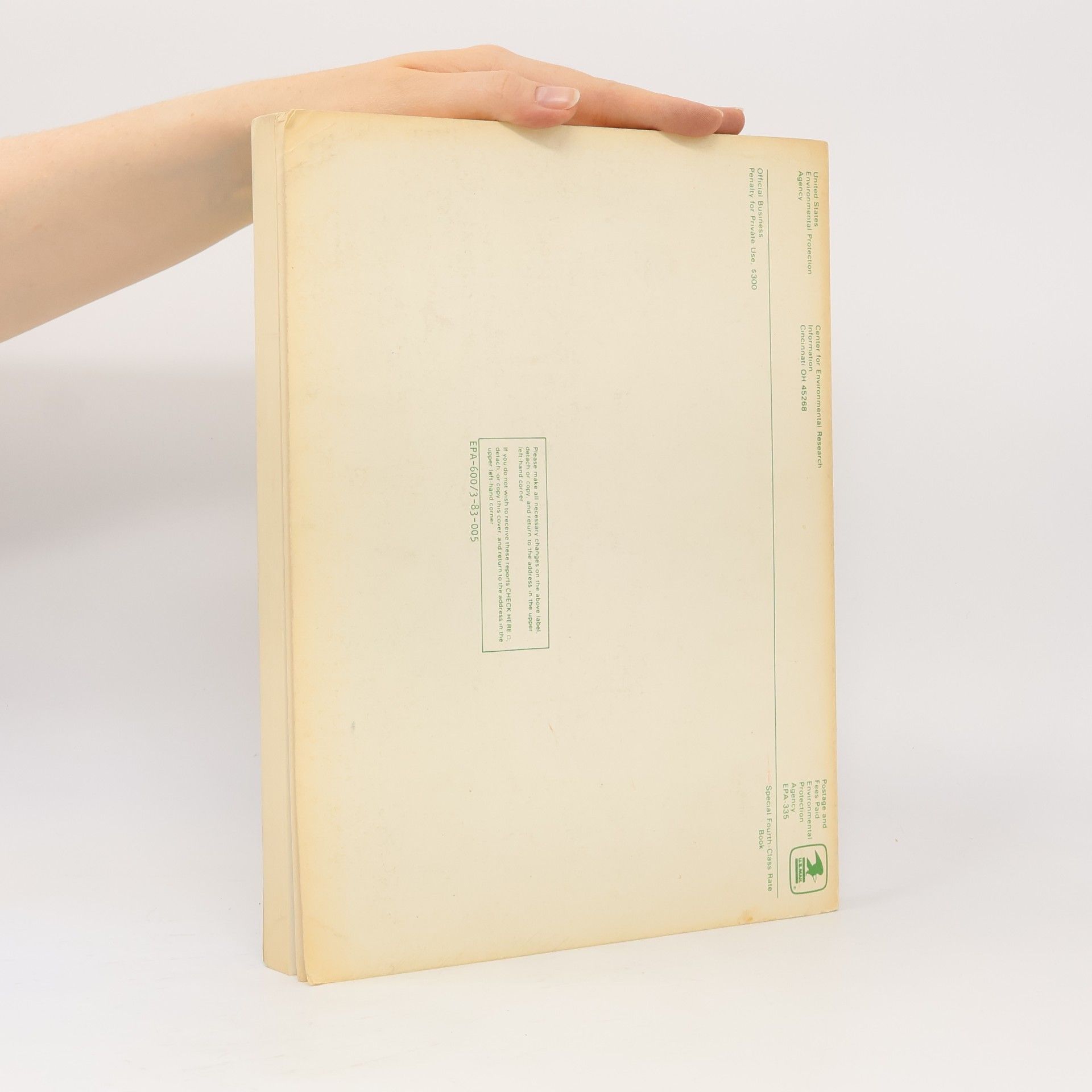 Autorenkollektiv User's Manual for the Chemical Transport and Fate Model