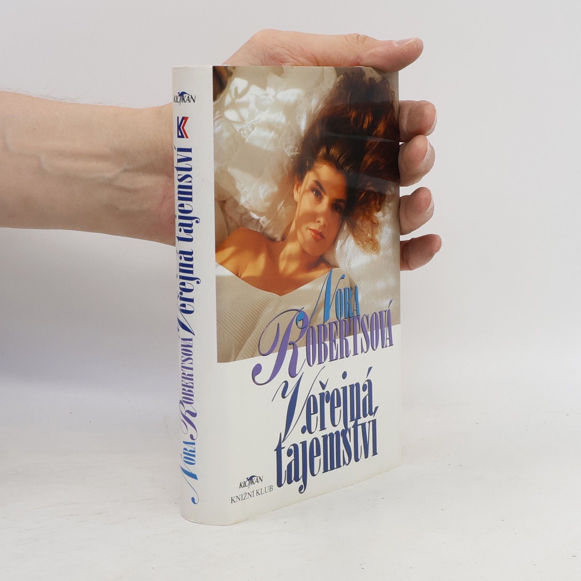 Nora Roberts Veřejná tajemství