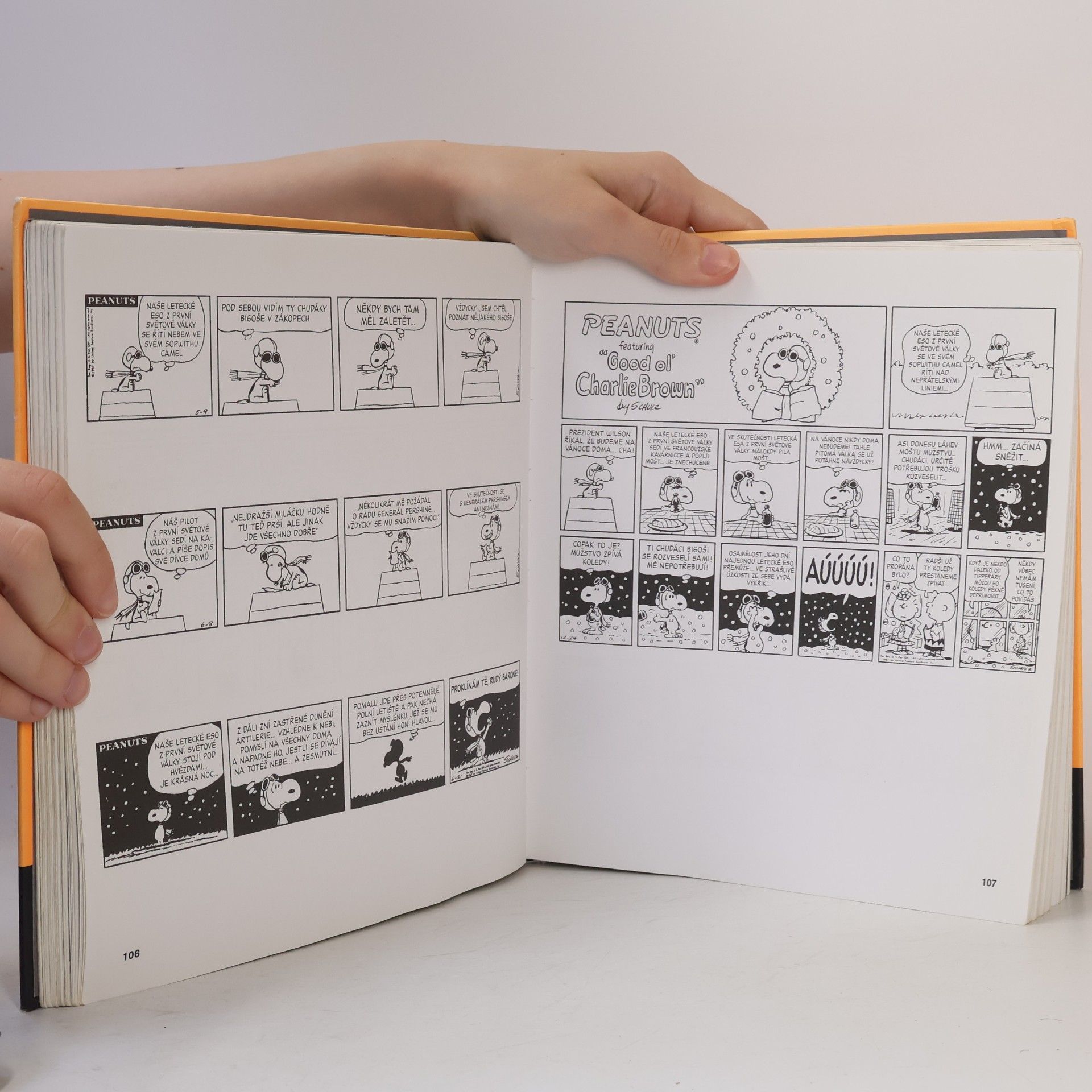 Charles Shulz V hlavní roli Snoopy. Vybrané stripy Peanuts. Z let 1958-1999