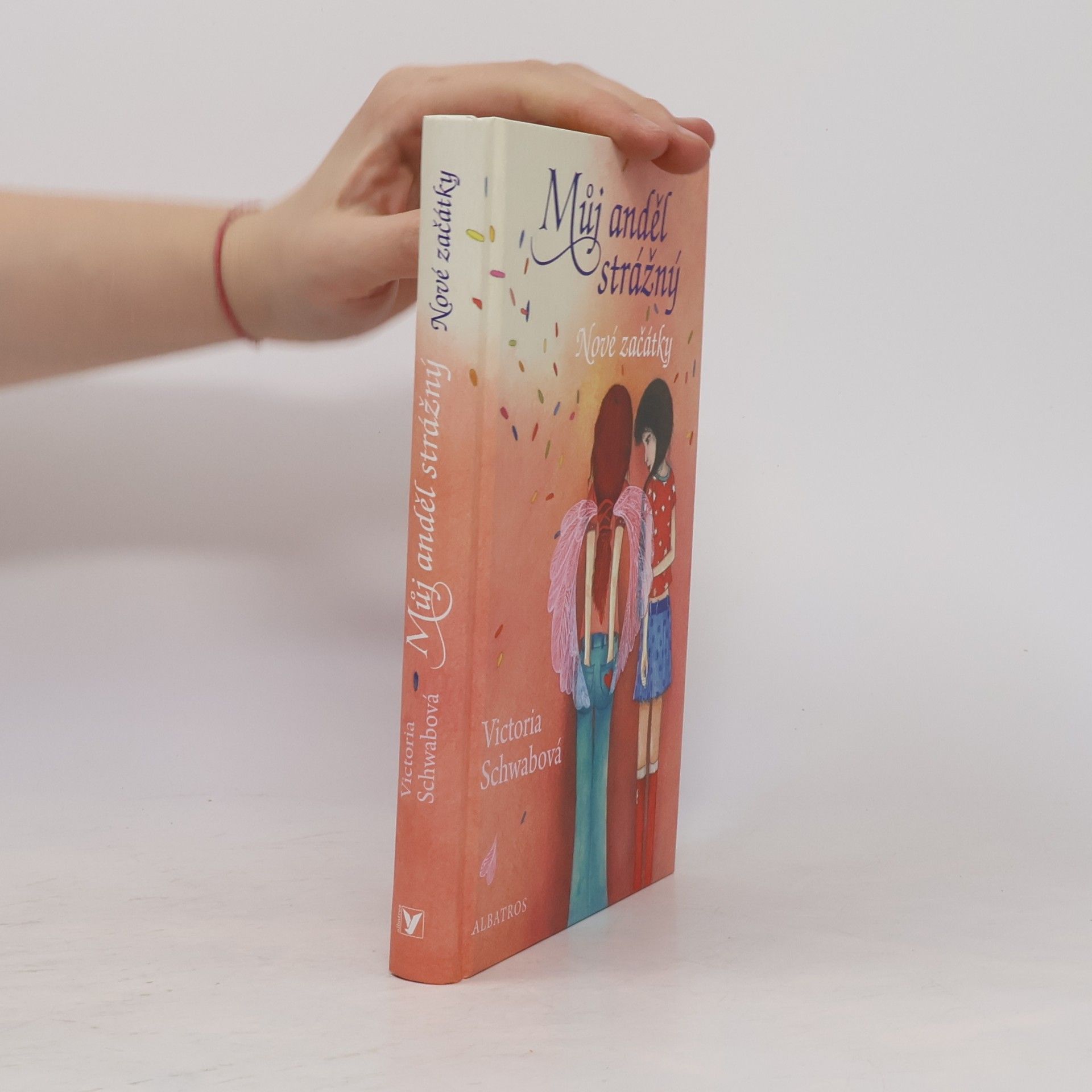 V. E. Schwab Můj anděl strážný. Nové začátky