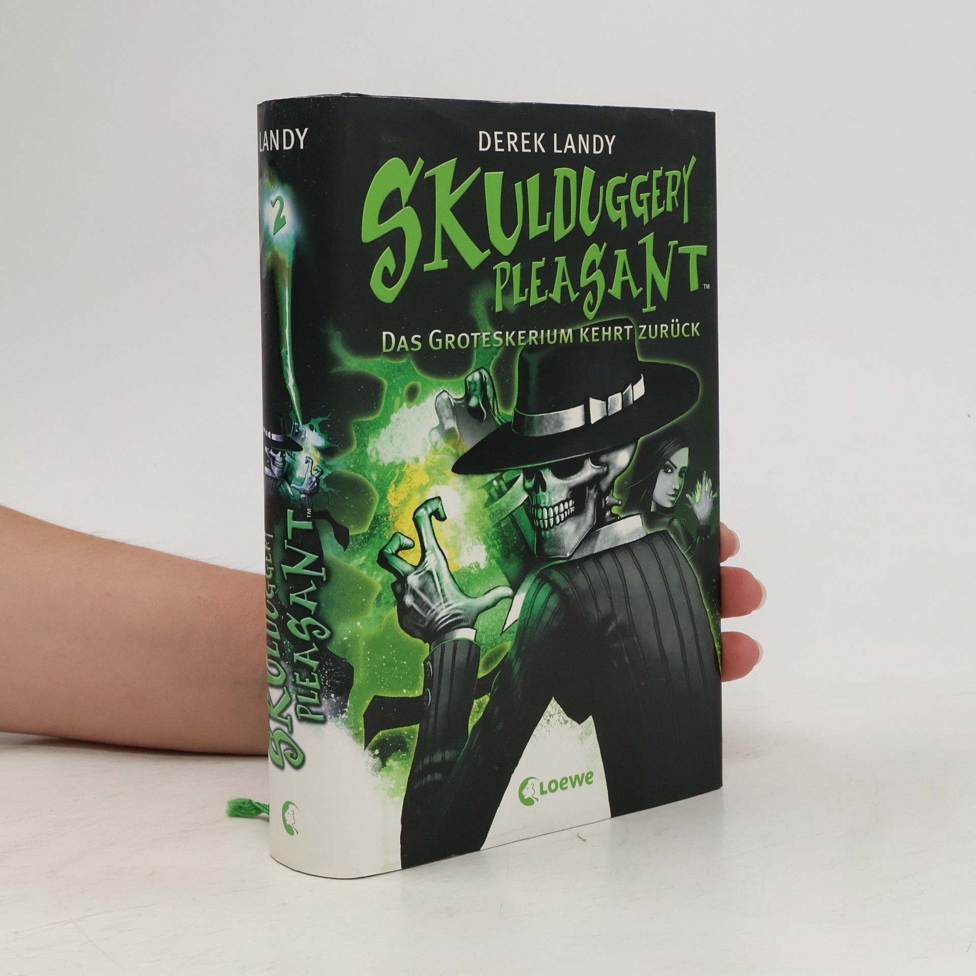 Skulduggery Pleasant 2