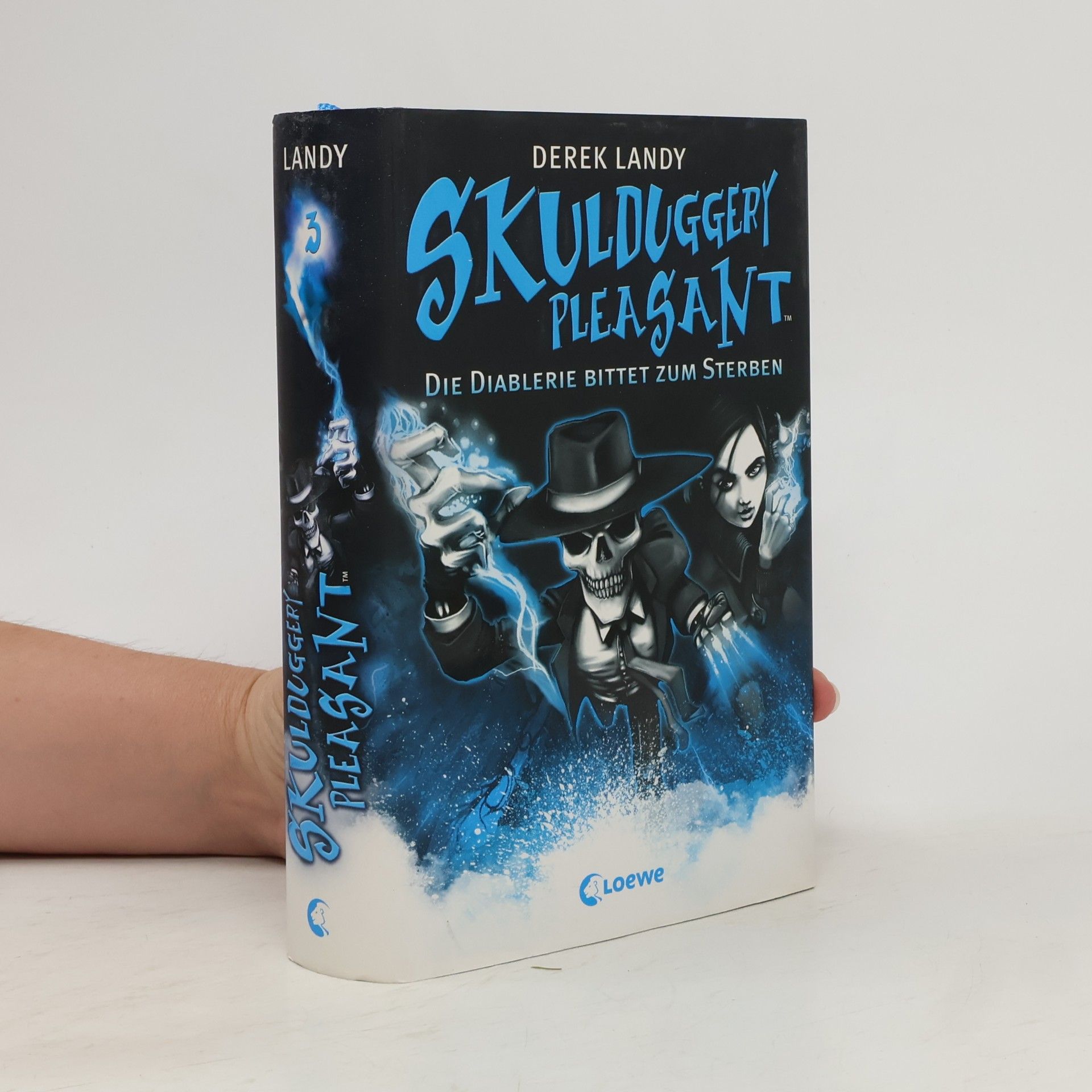 Derek Landy Skulduggery Pleasant 3