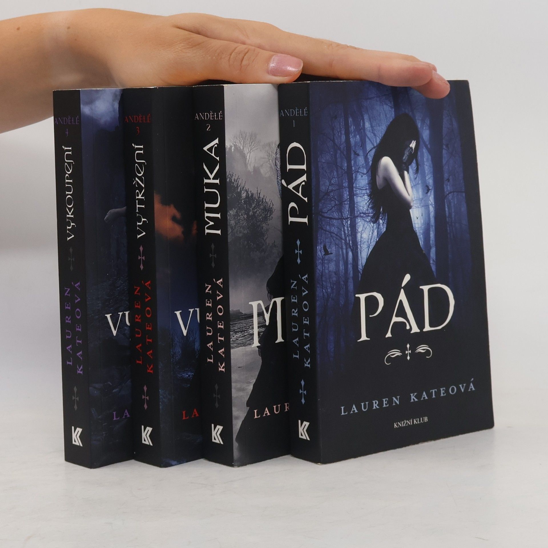 Lauren Kate Andělé 1.-4. díl, 4 svazky v boxu: Pád, Muka, Vytržení, Vykoupení.