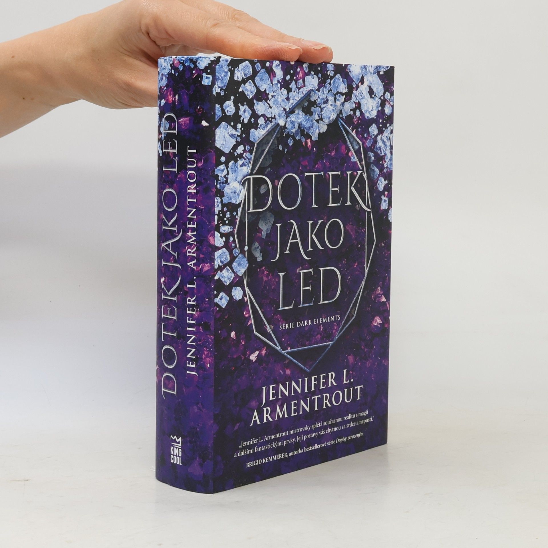 Jennifer L. Armentrout Dotek jako led