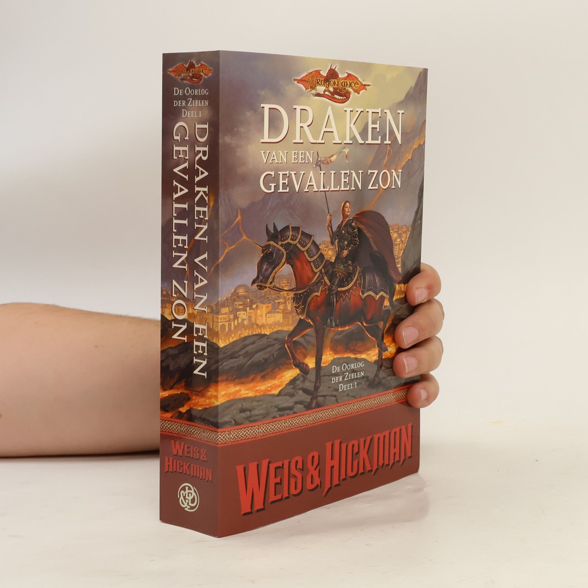 Tracy Hickman De Oorlog der Zielen - 1: Draken van een Gevallen Zon