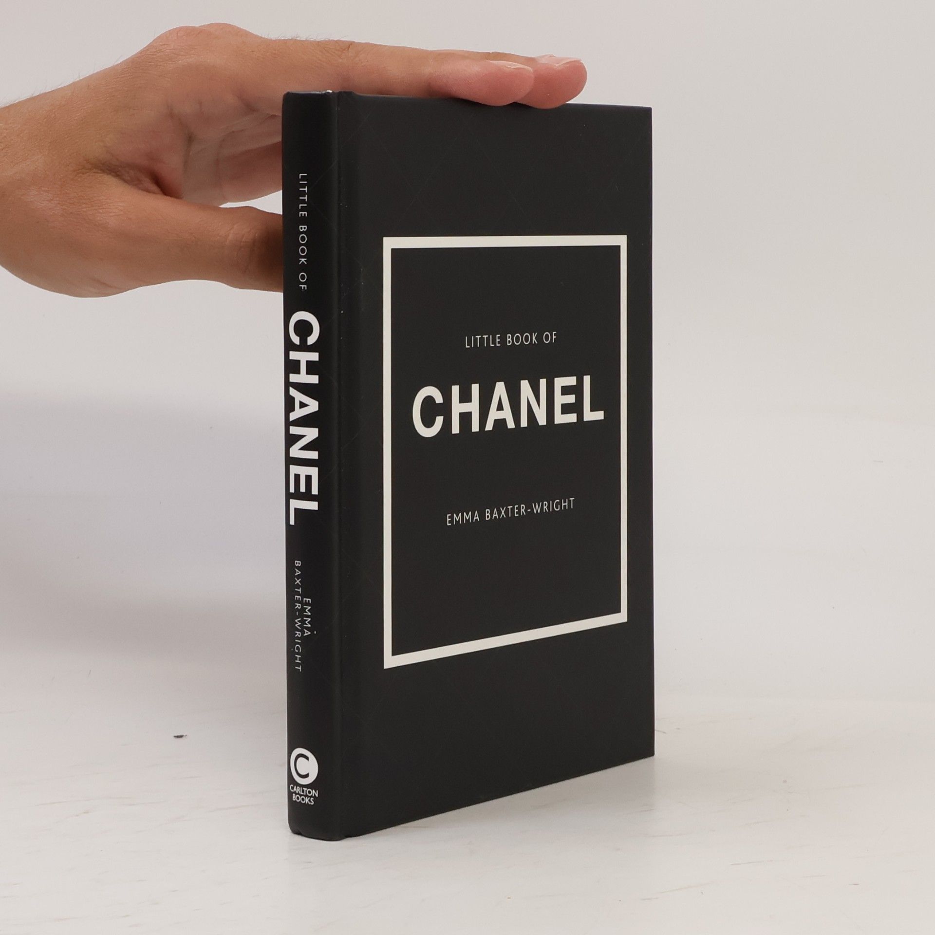 Emma Baxter-Wright The Little Book of Chanel