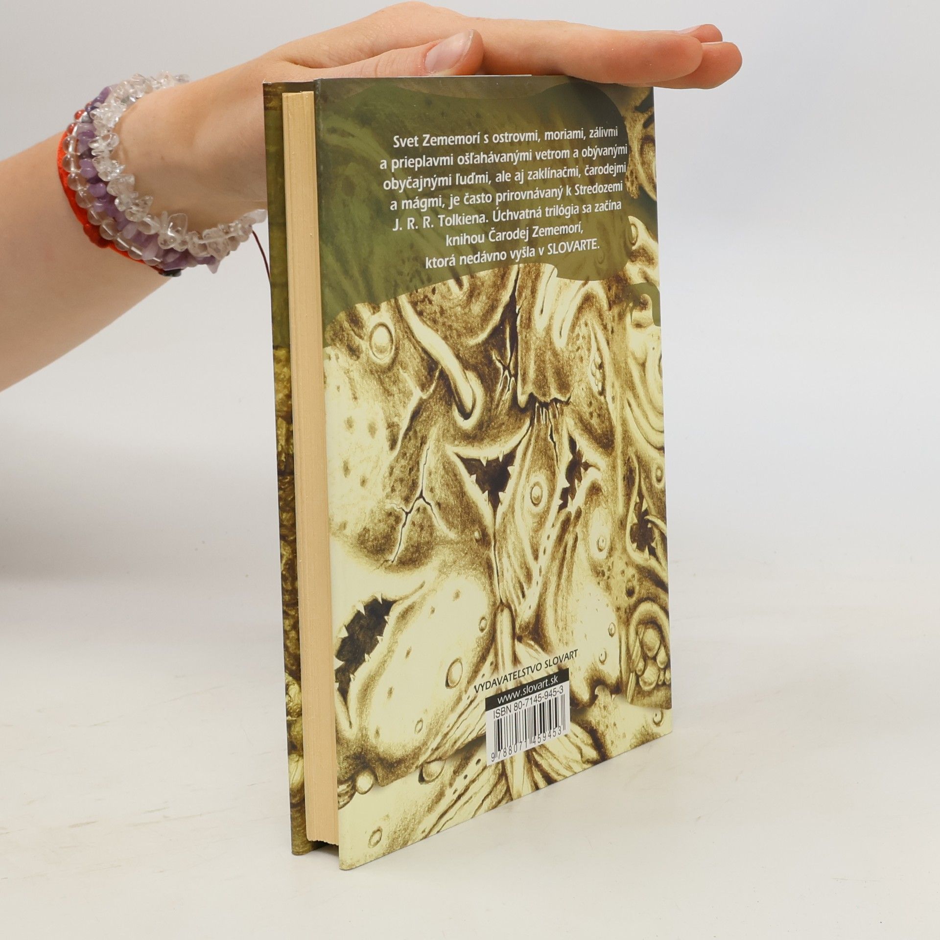 Ursula K. Le Guin Hrobky Atuanu