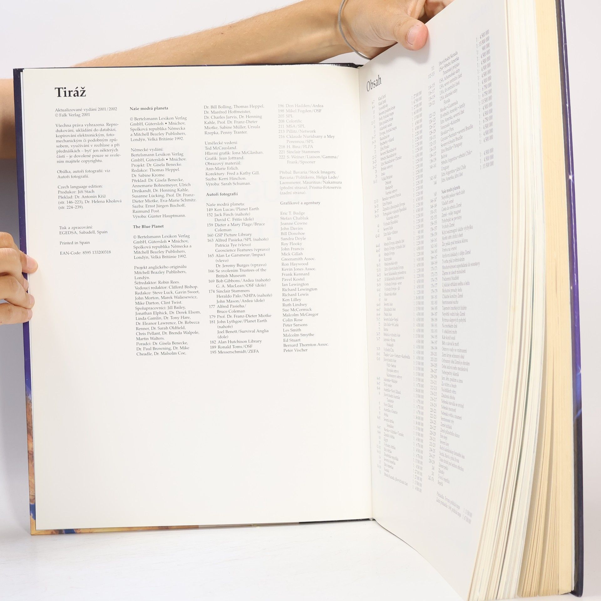 Various authors Velký ilustrovaný atlas světa