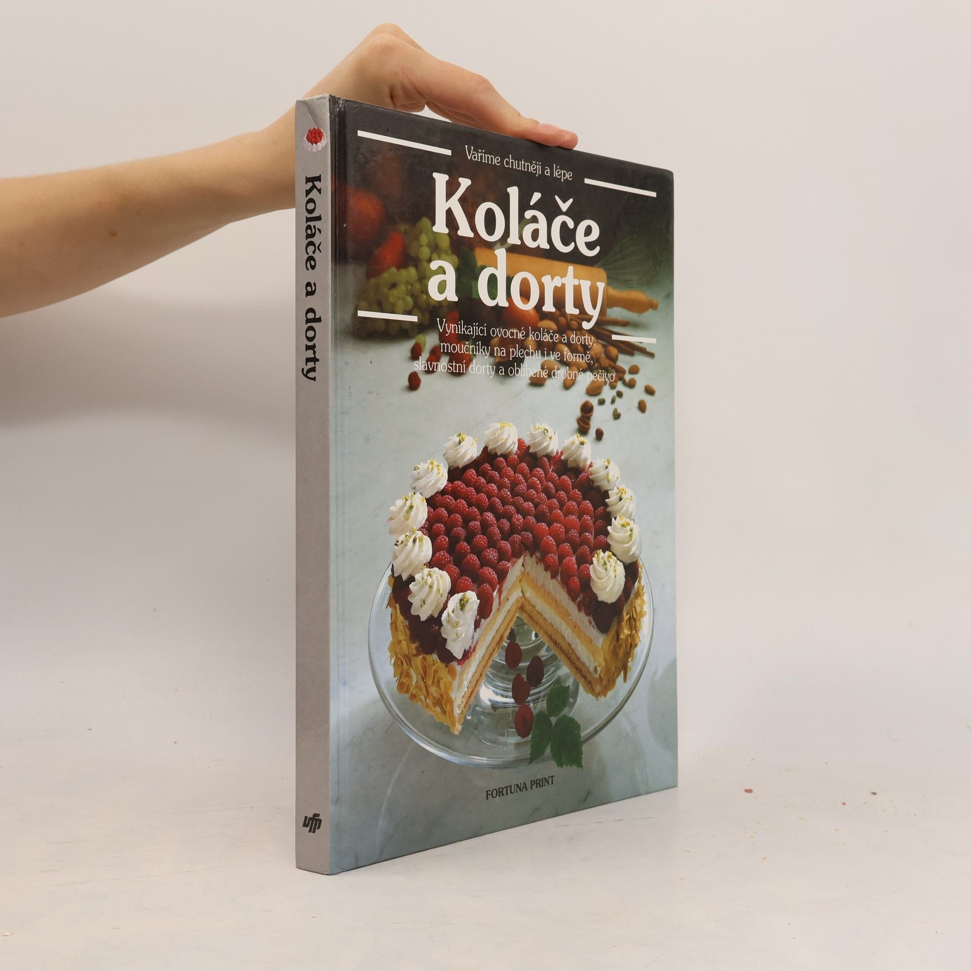 Autorenkollektiv Koláče a dorty
