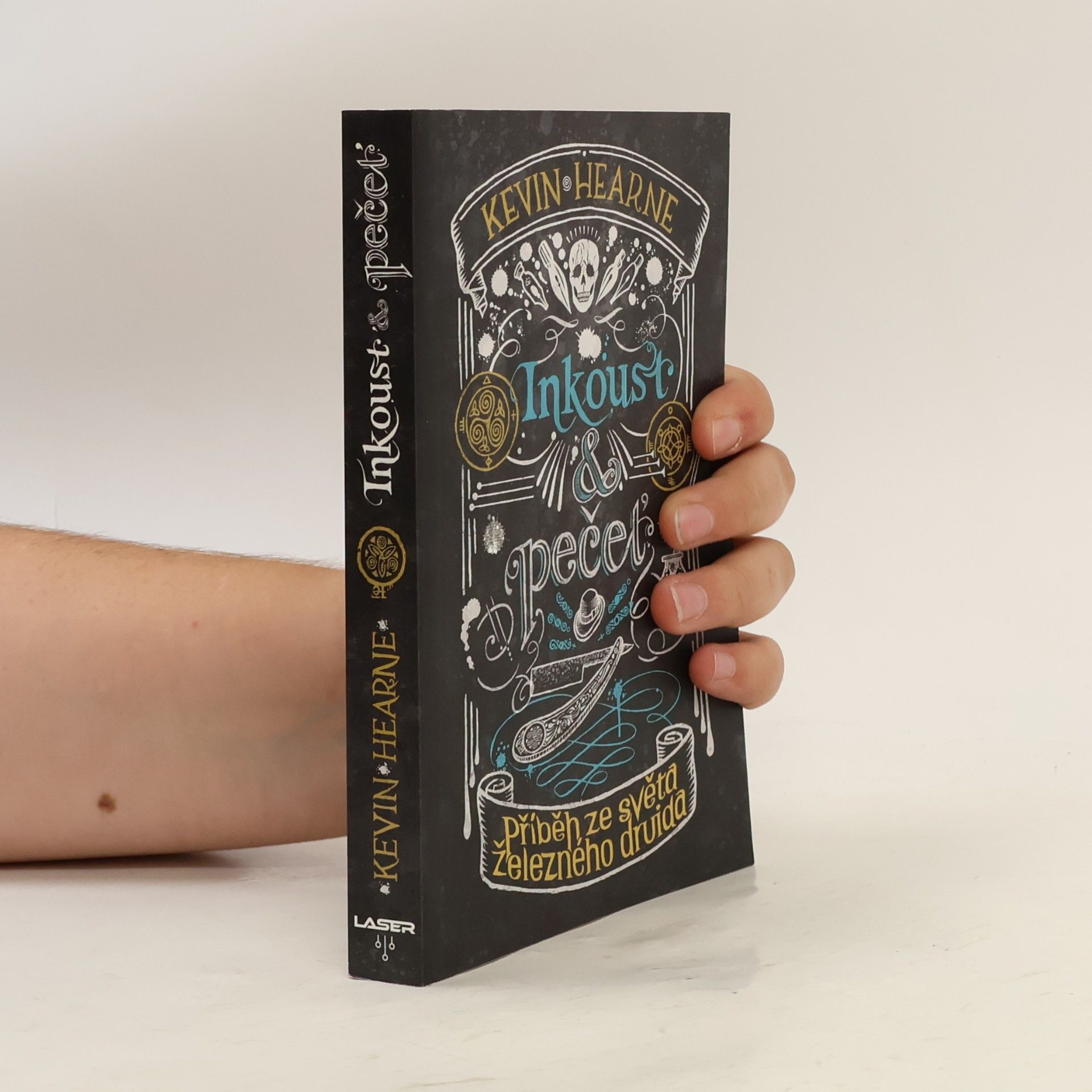 Kevin Hearne Inkoust & pečeť