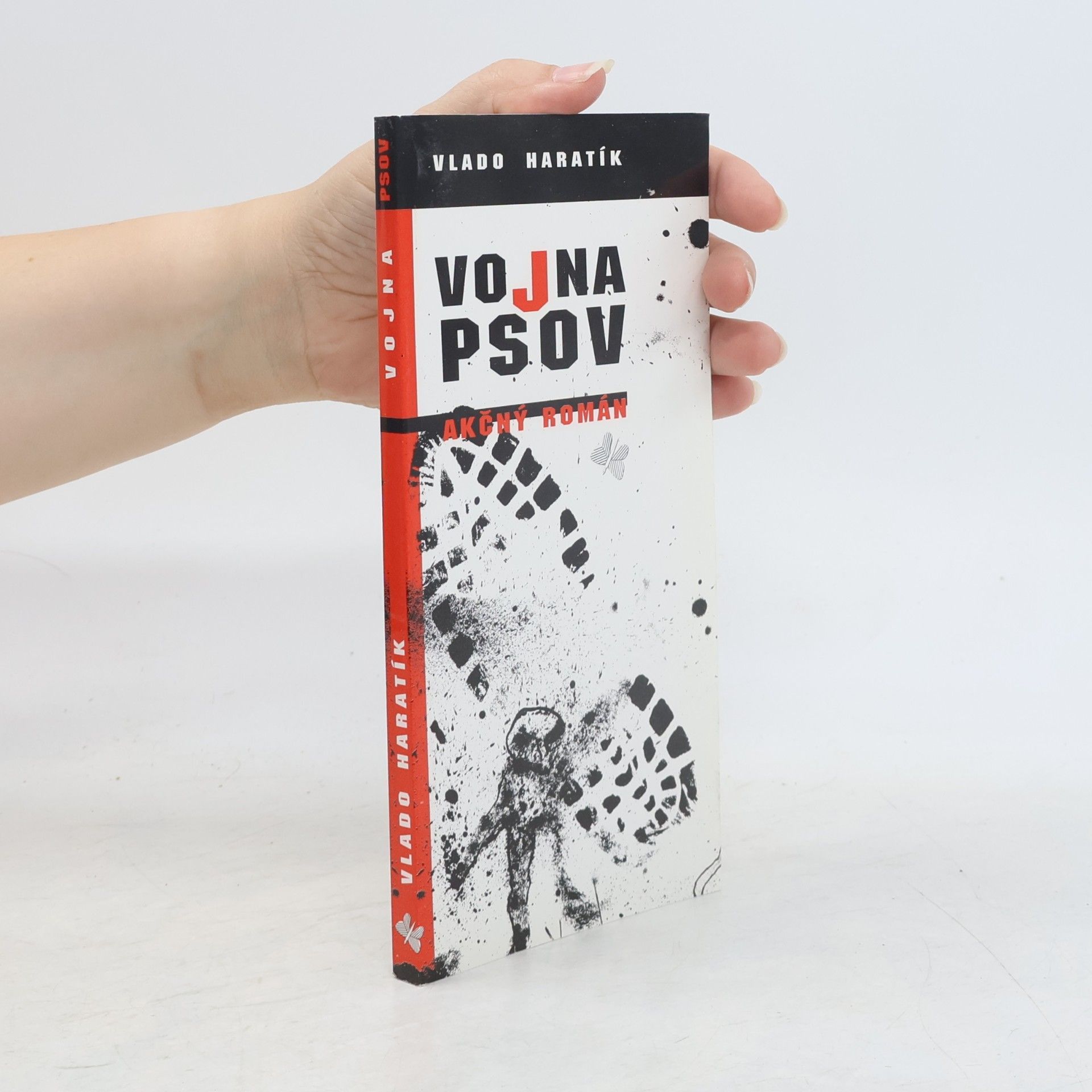 Vladimír Haratík Vojna psov - akčný román
