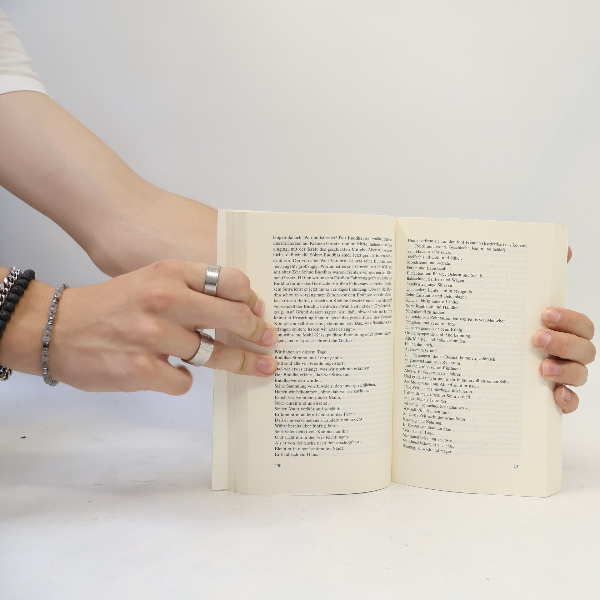 Autorenkollektiv Sūtra von der Lotosblume des wunderbaren Gesetzes