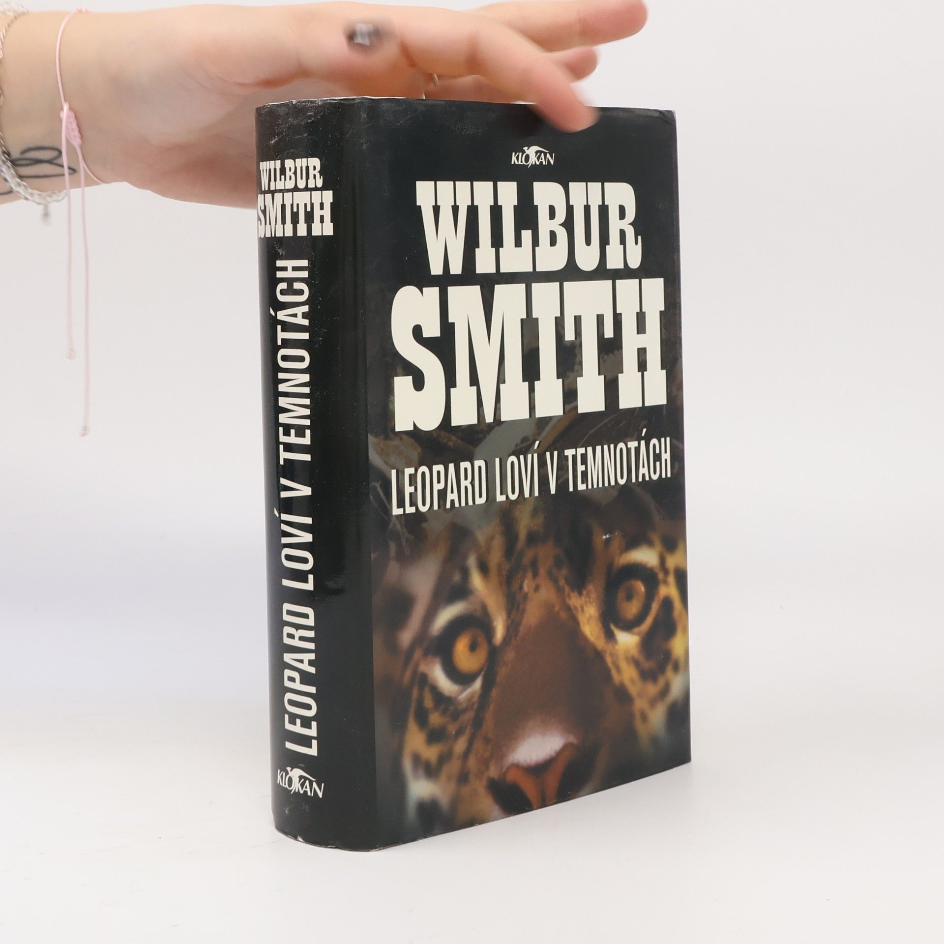 Wilbur A. Smith Leopard loví v temnotách