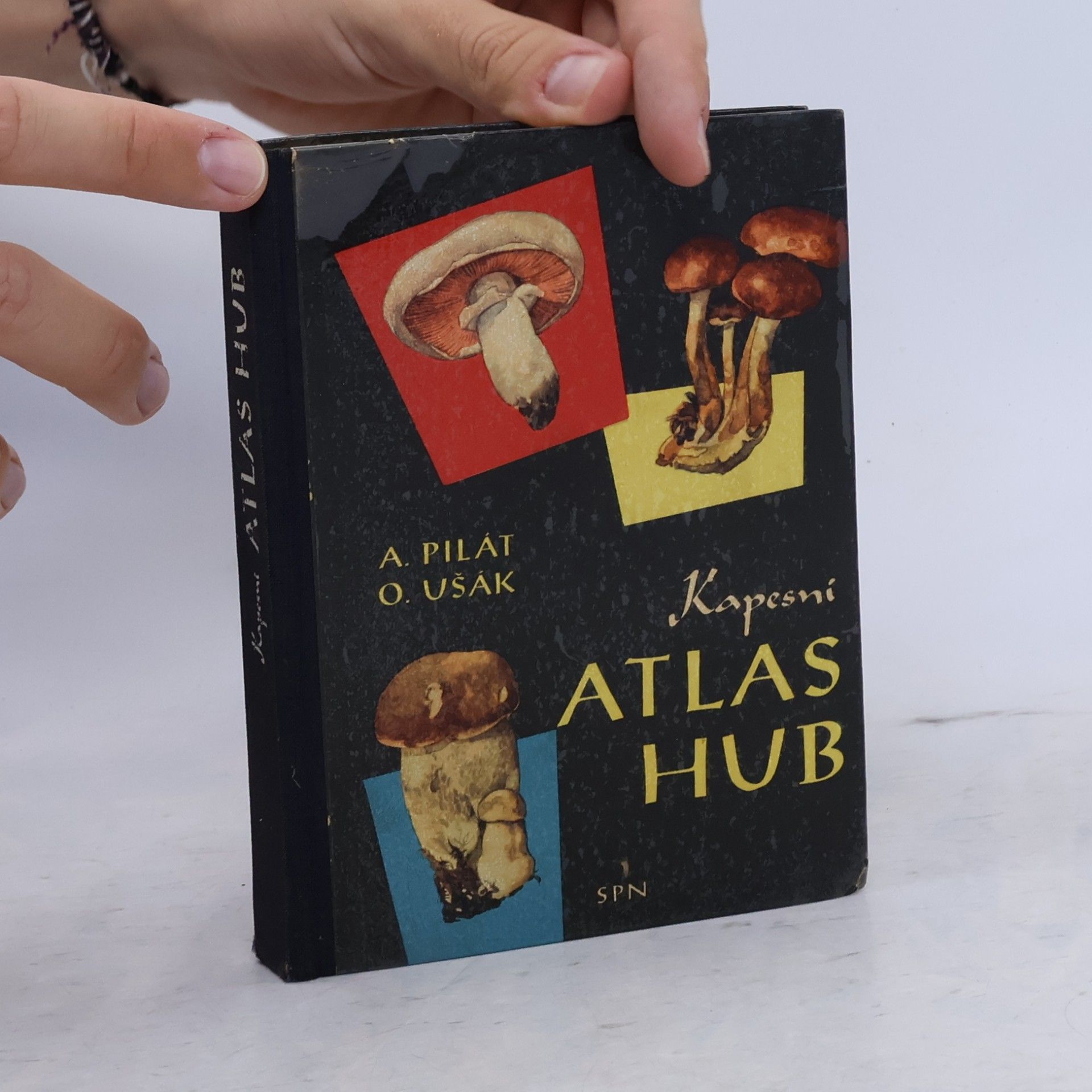 Otto Ušák Kapesní atlas hub