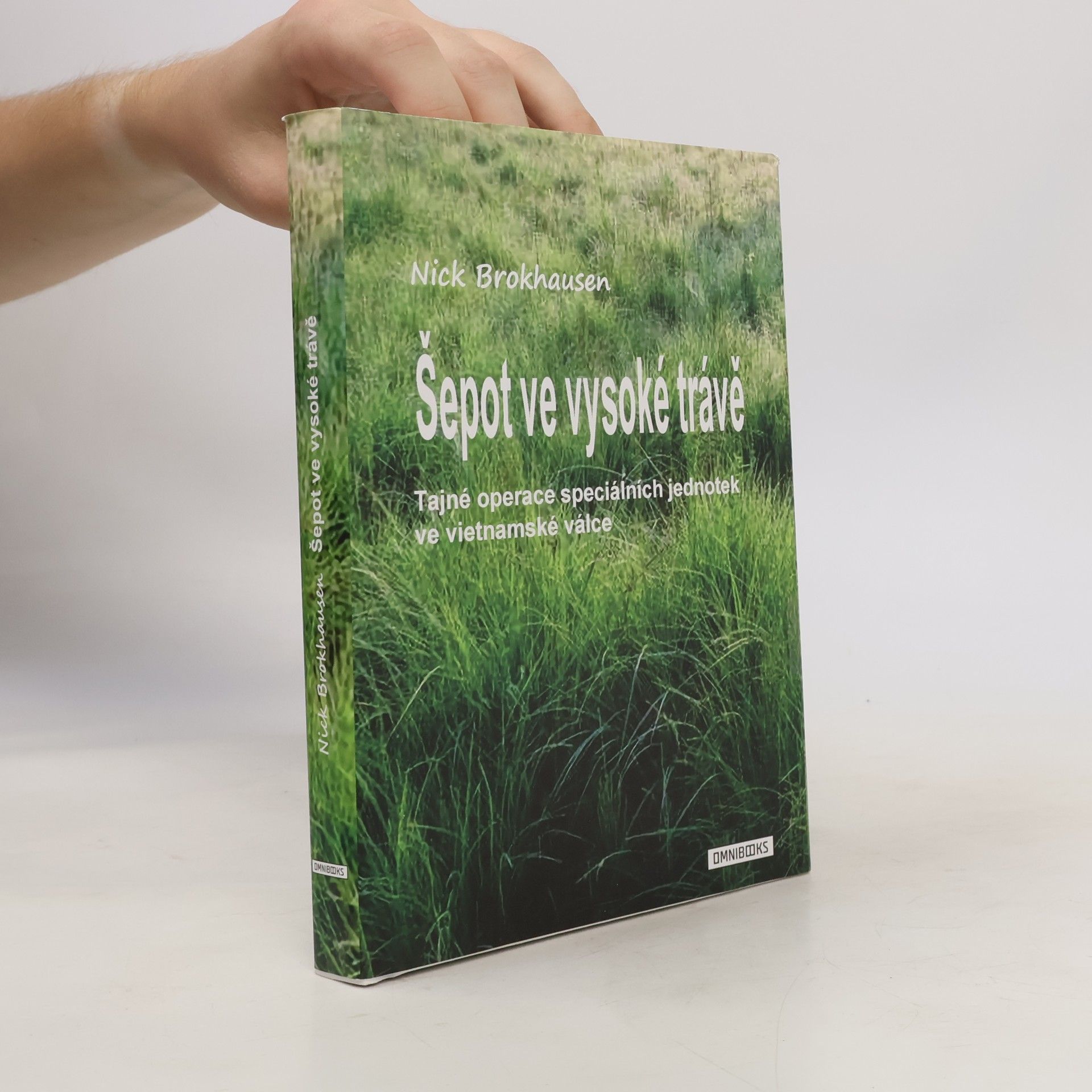 Nick Brokhausen Šepot ve vysoké trávě