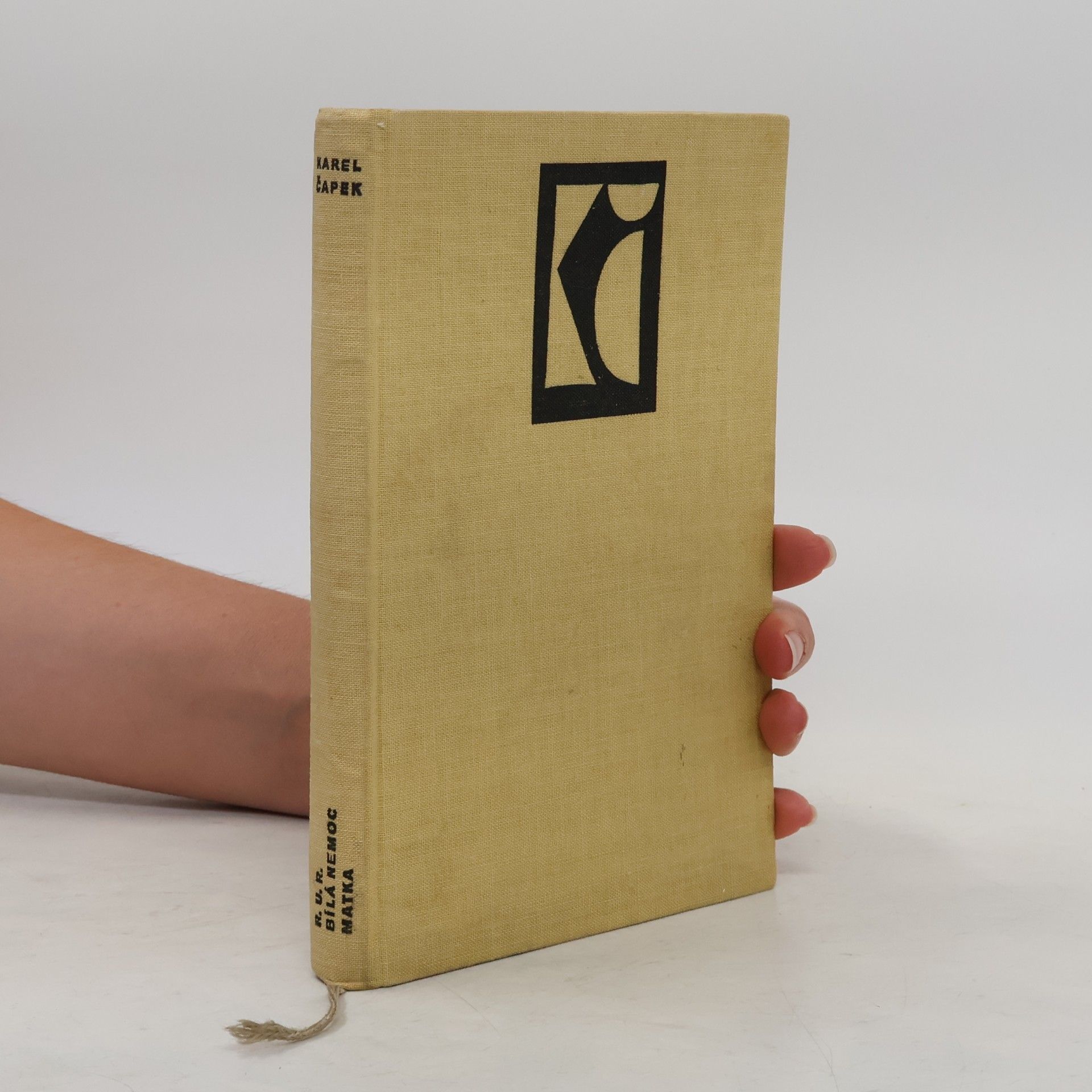Karel Čapek R. U. R., Bílá nemoc, Matka
