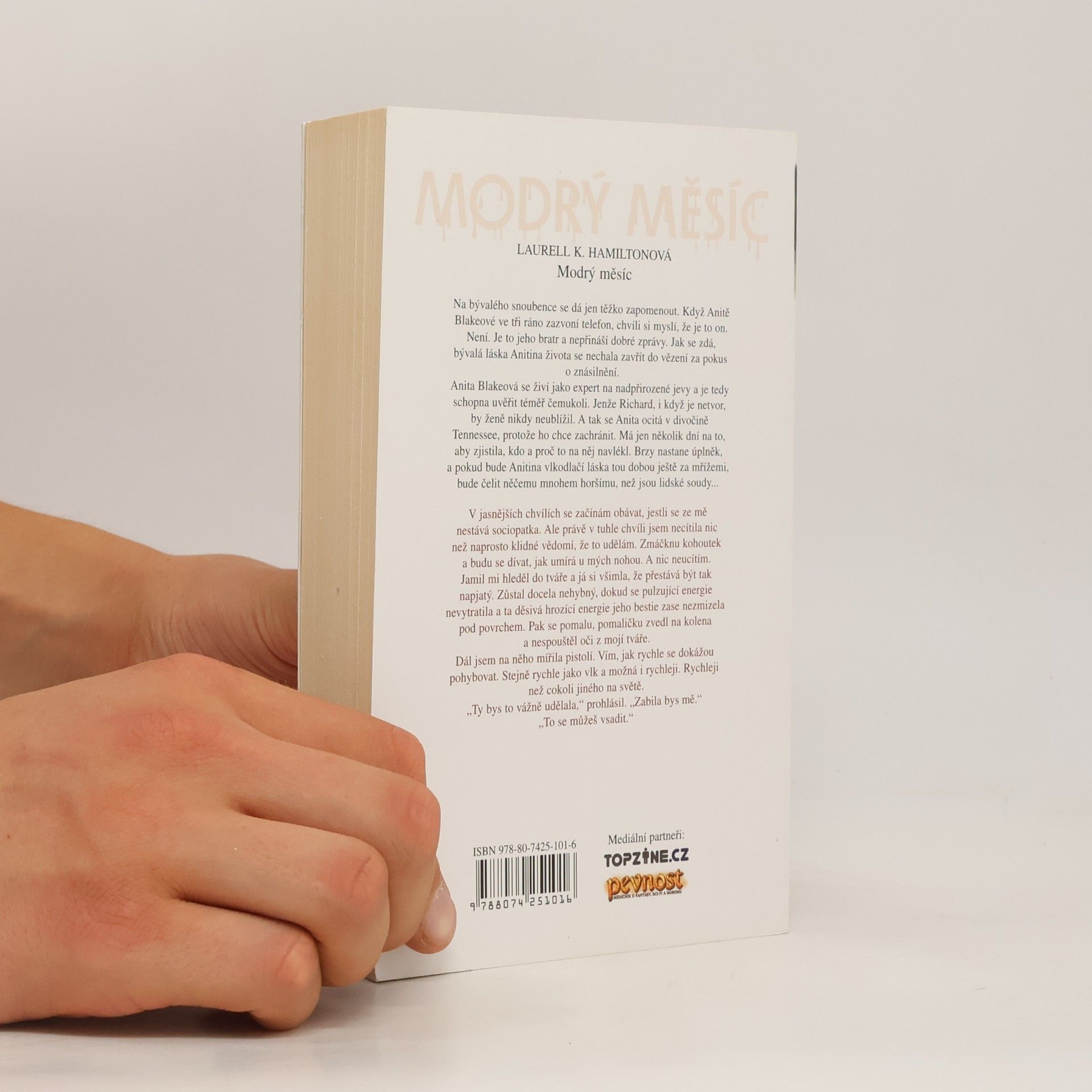 Laurell Kaye Hamilton Modrý měsíc