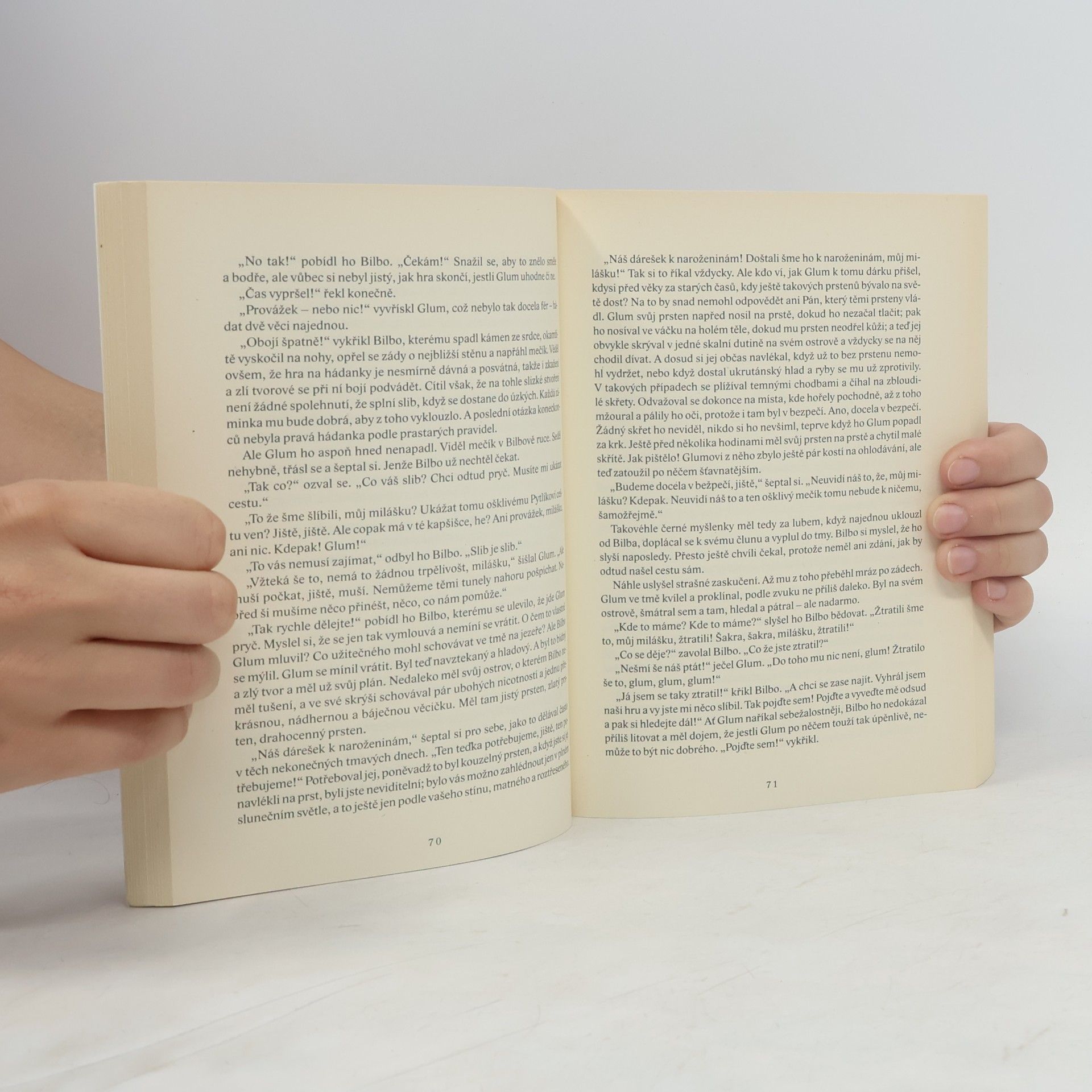 J. R. R. Tolkien Hobit, aneb, Cesta tam a zase zpátky